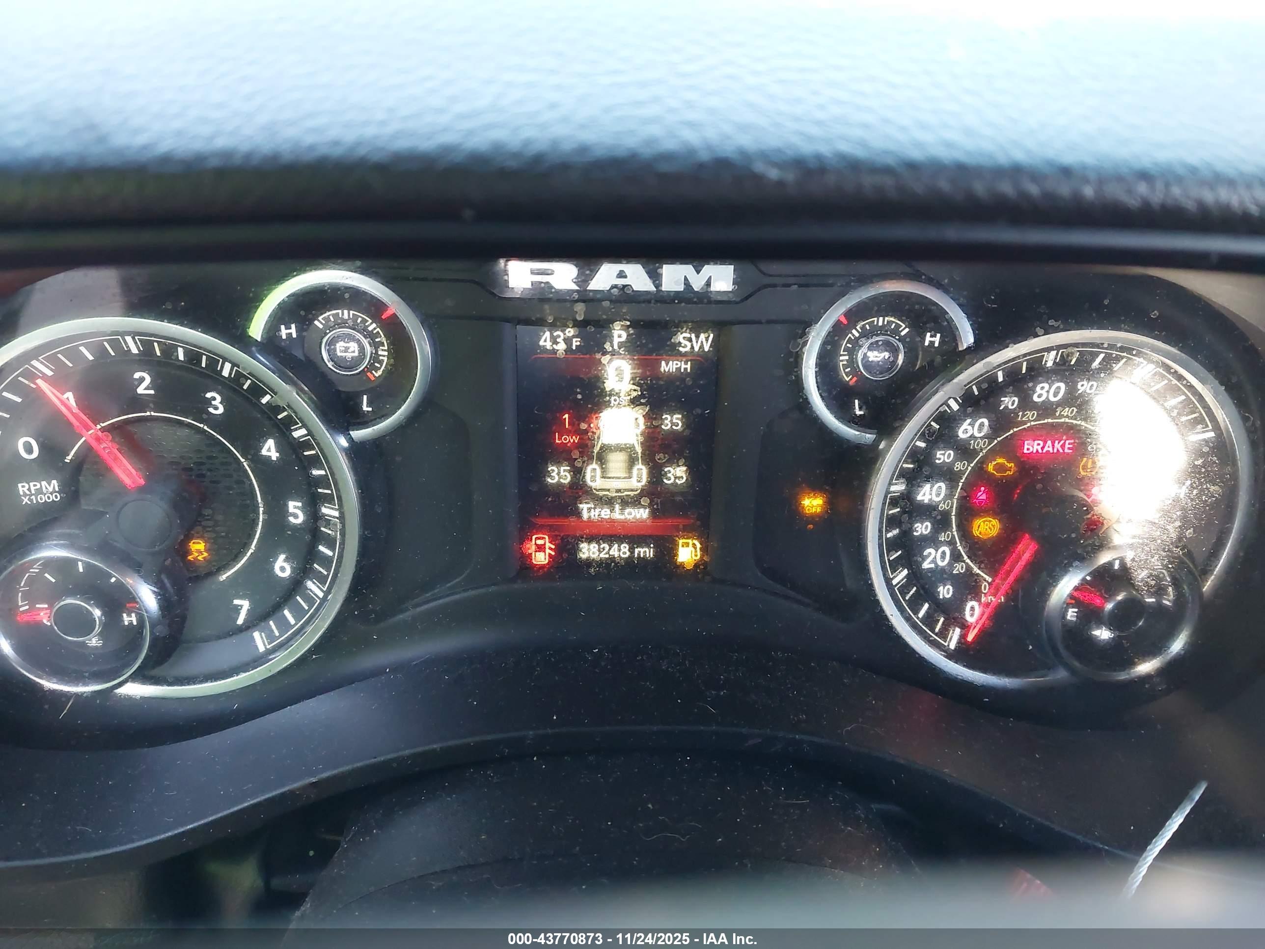 RAM 1500 image 7