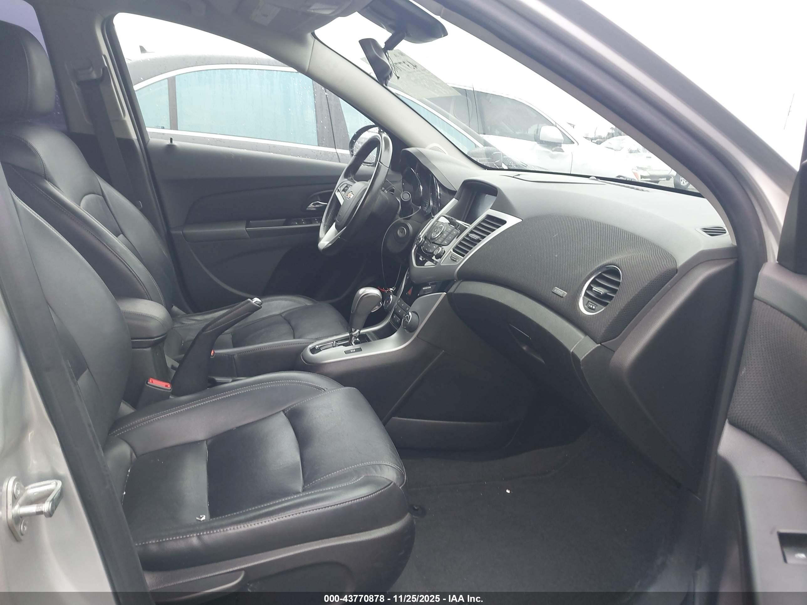 CHEVROLET CRUZE image 5