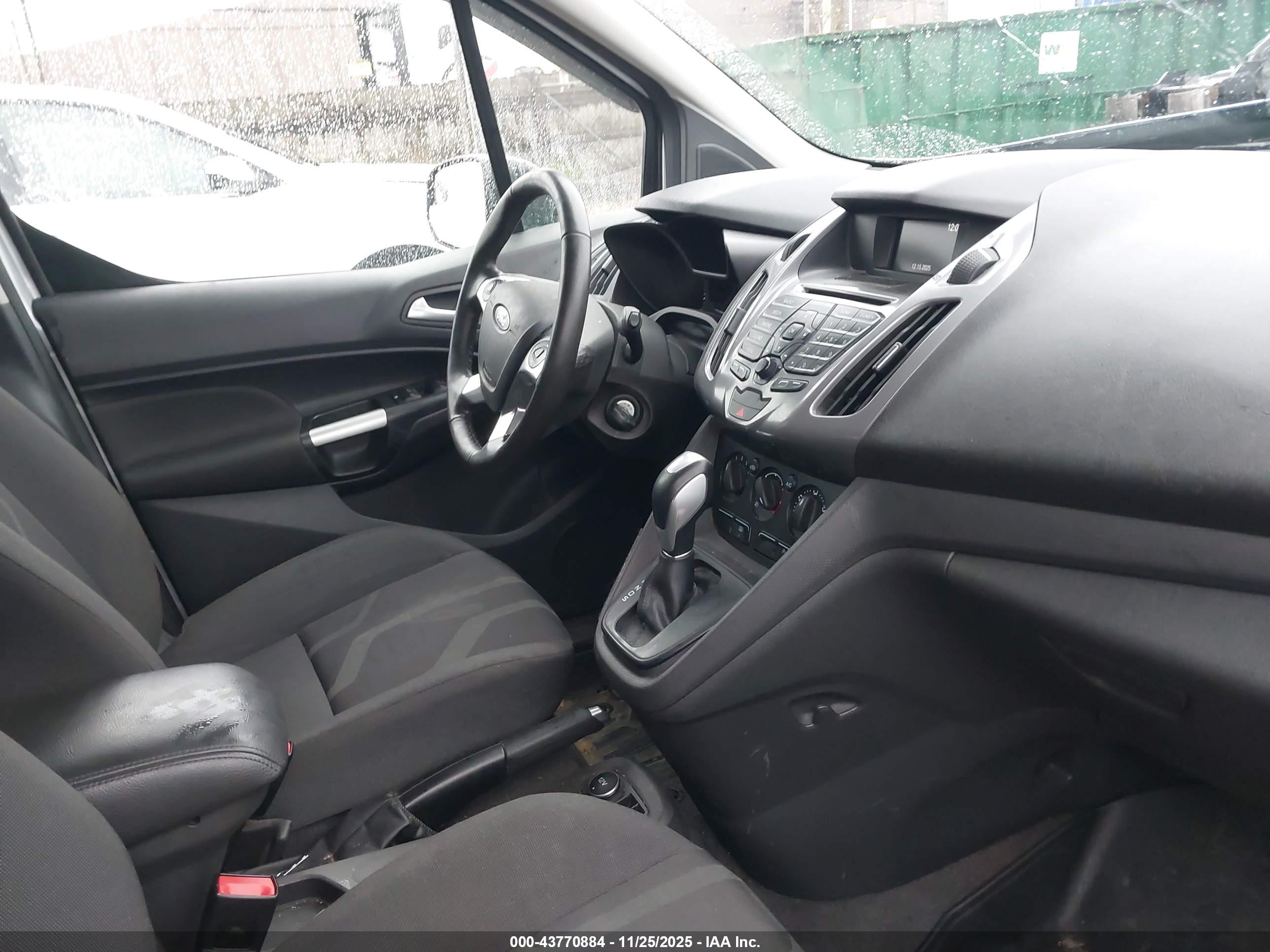 FORD TRANSIT image 5