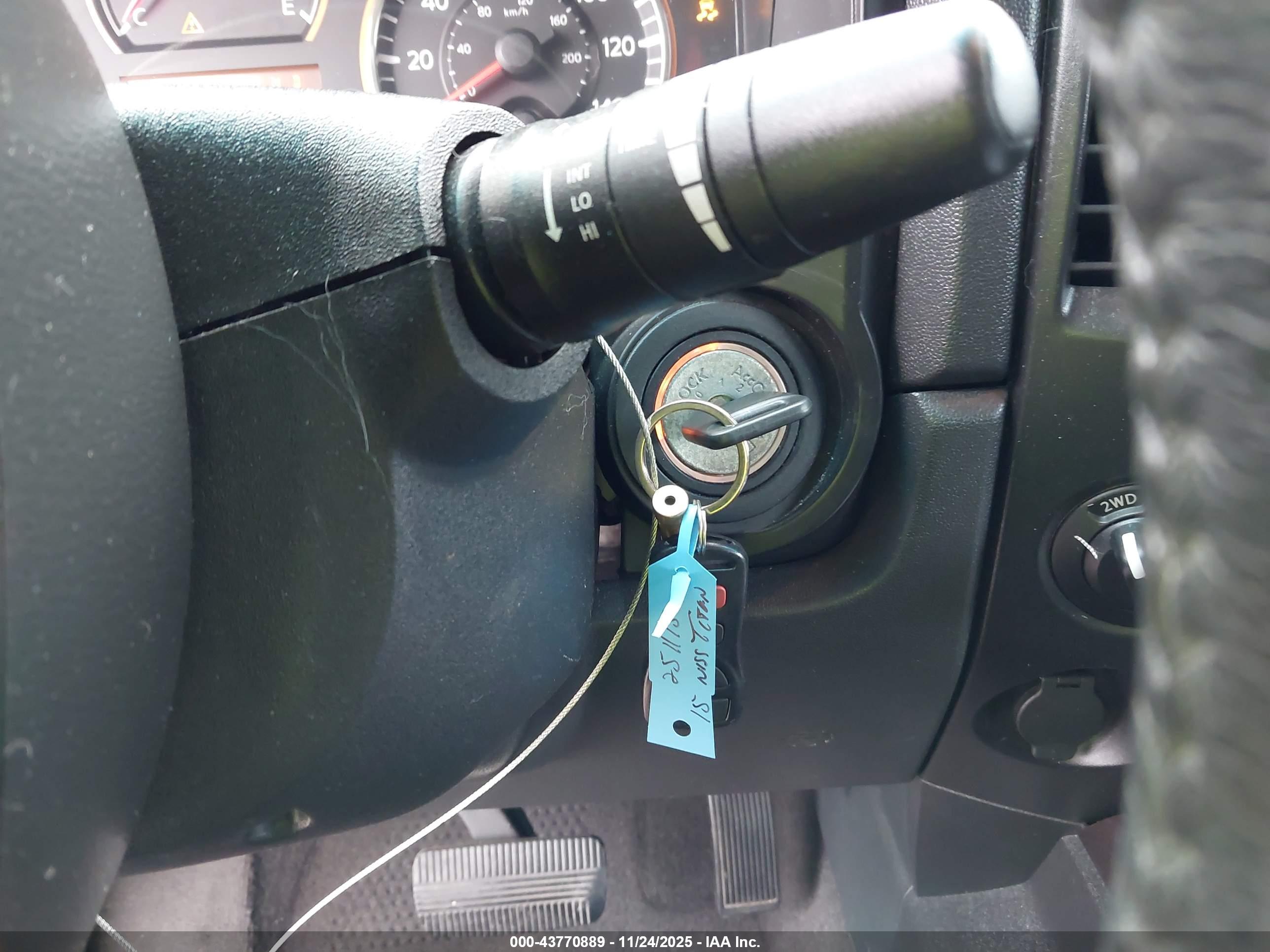 NISSAN TITAN image 11