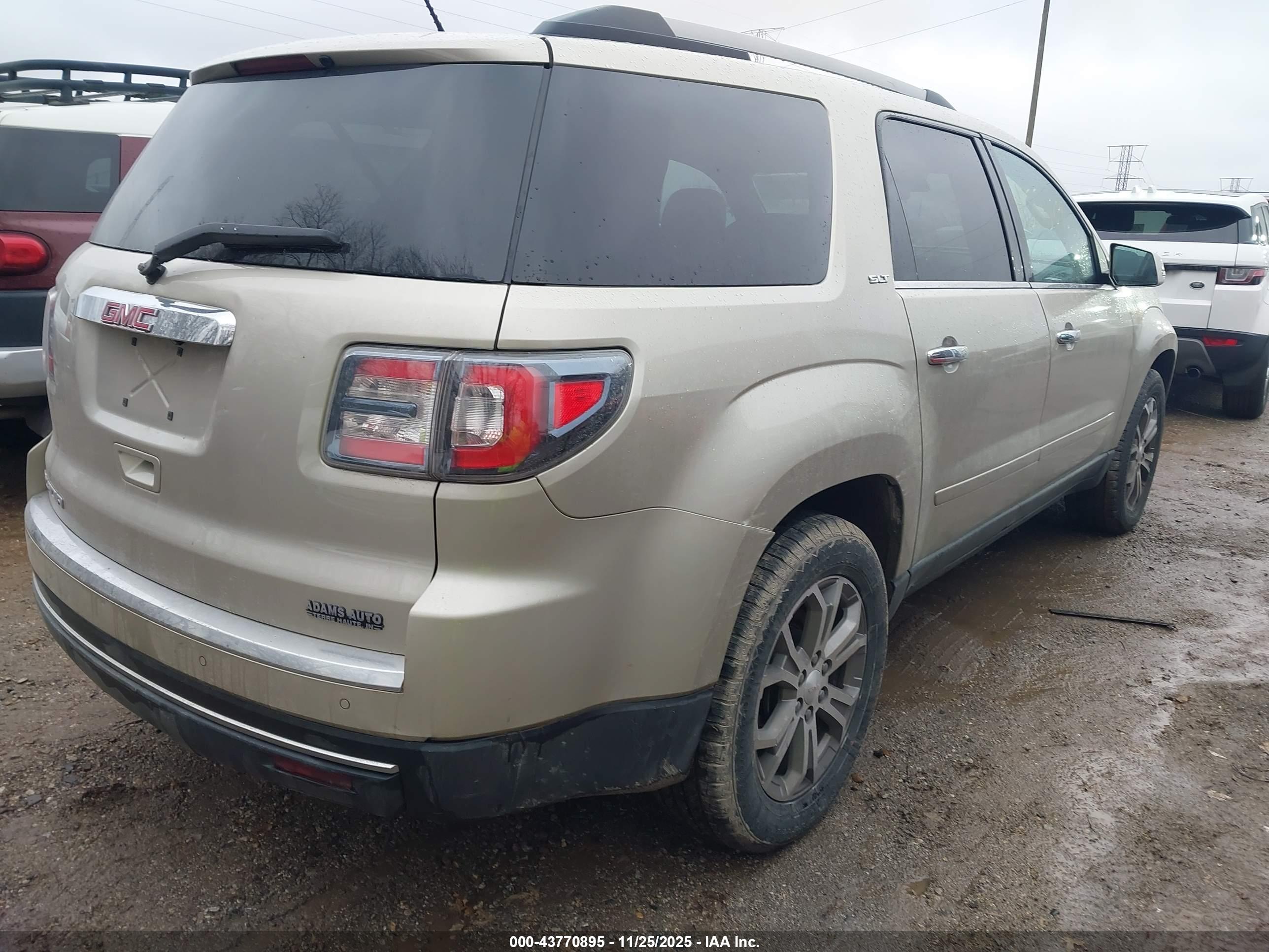 GMC ACADIA image 4