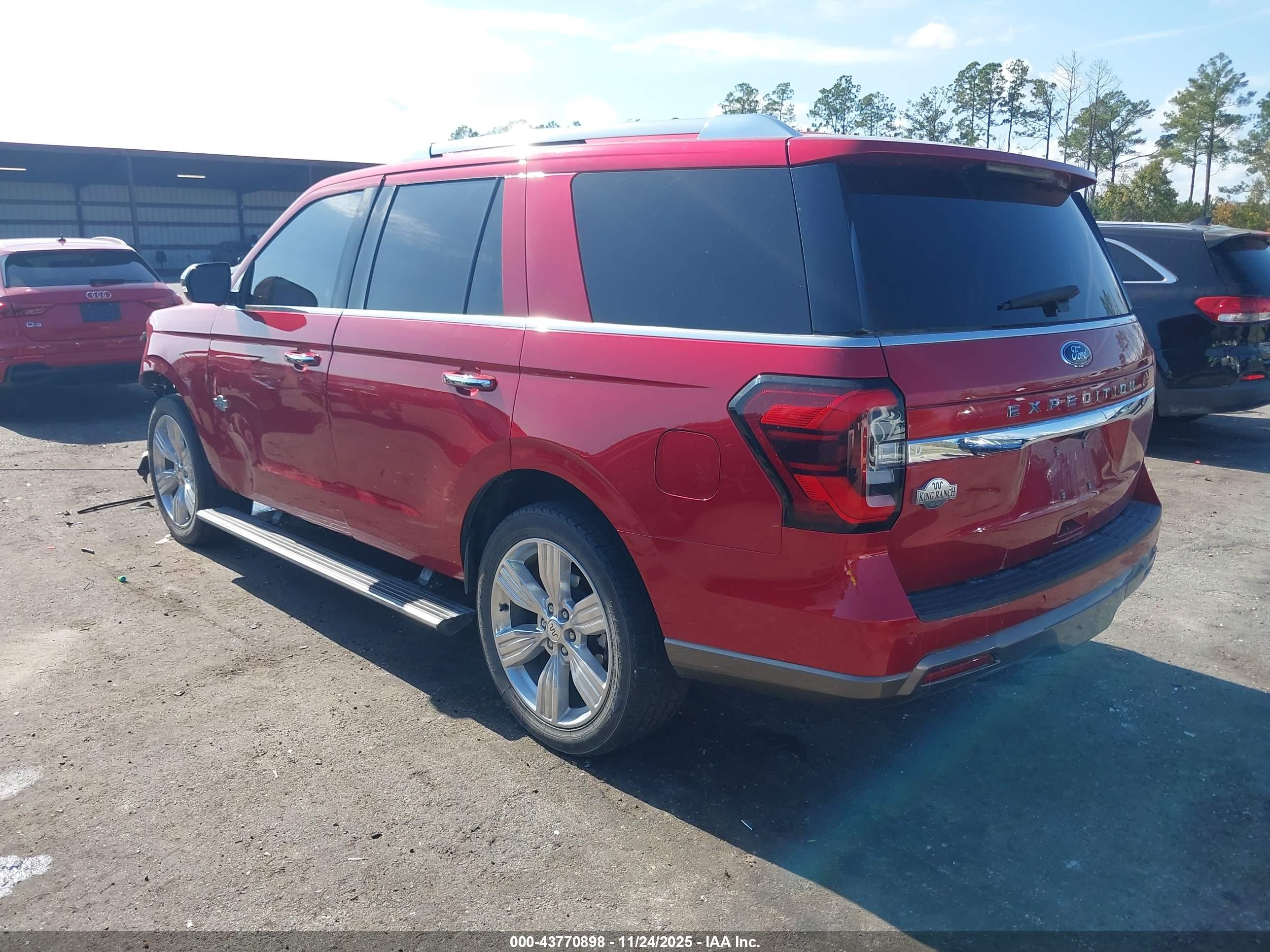 FORD EXPEDITION image 3