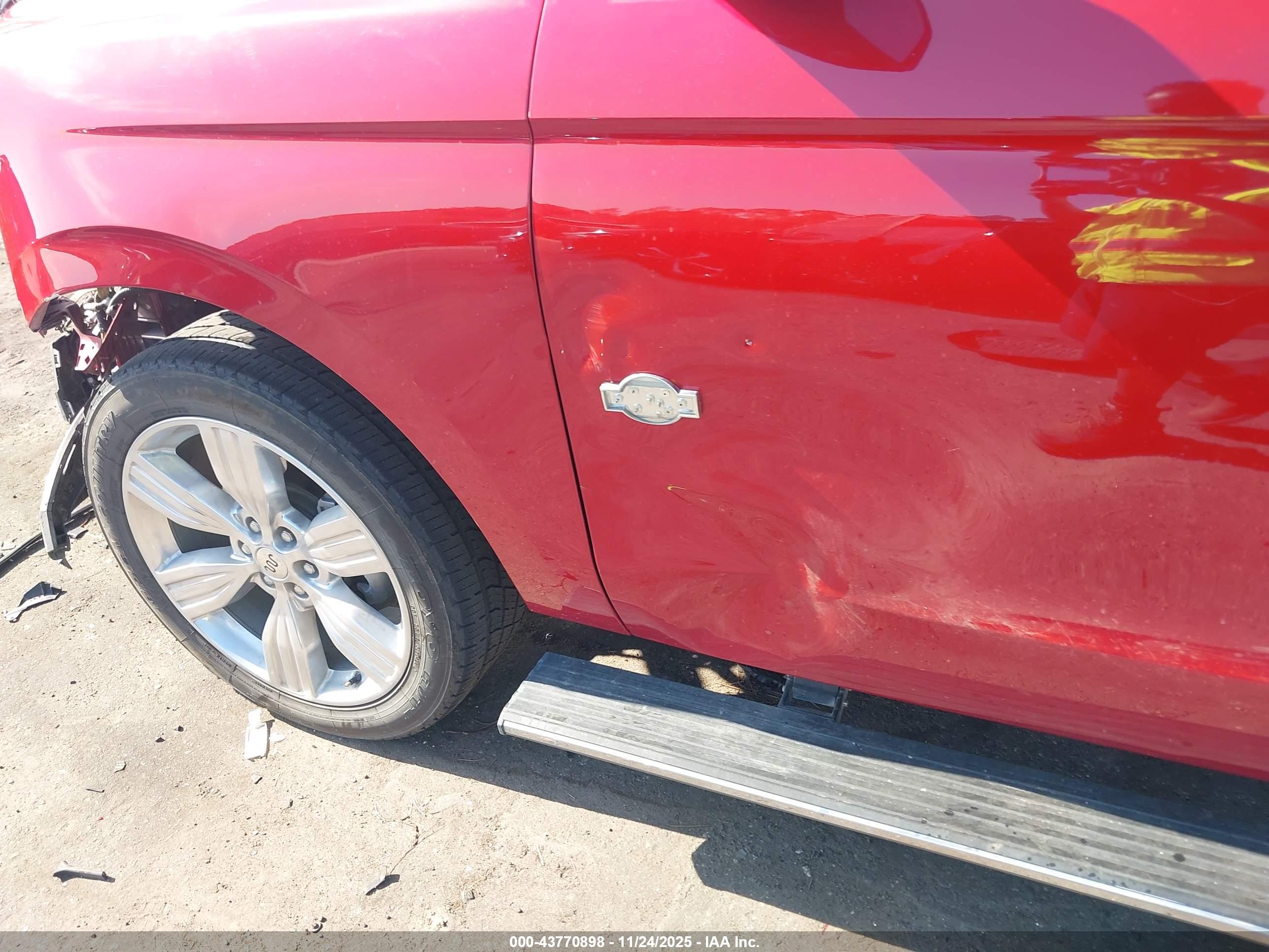 FORD EXPEDITION image 6