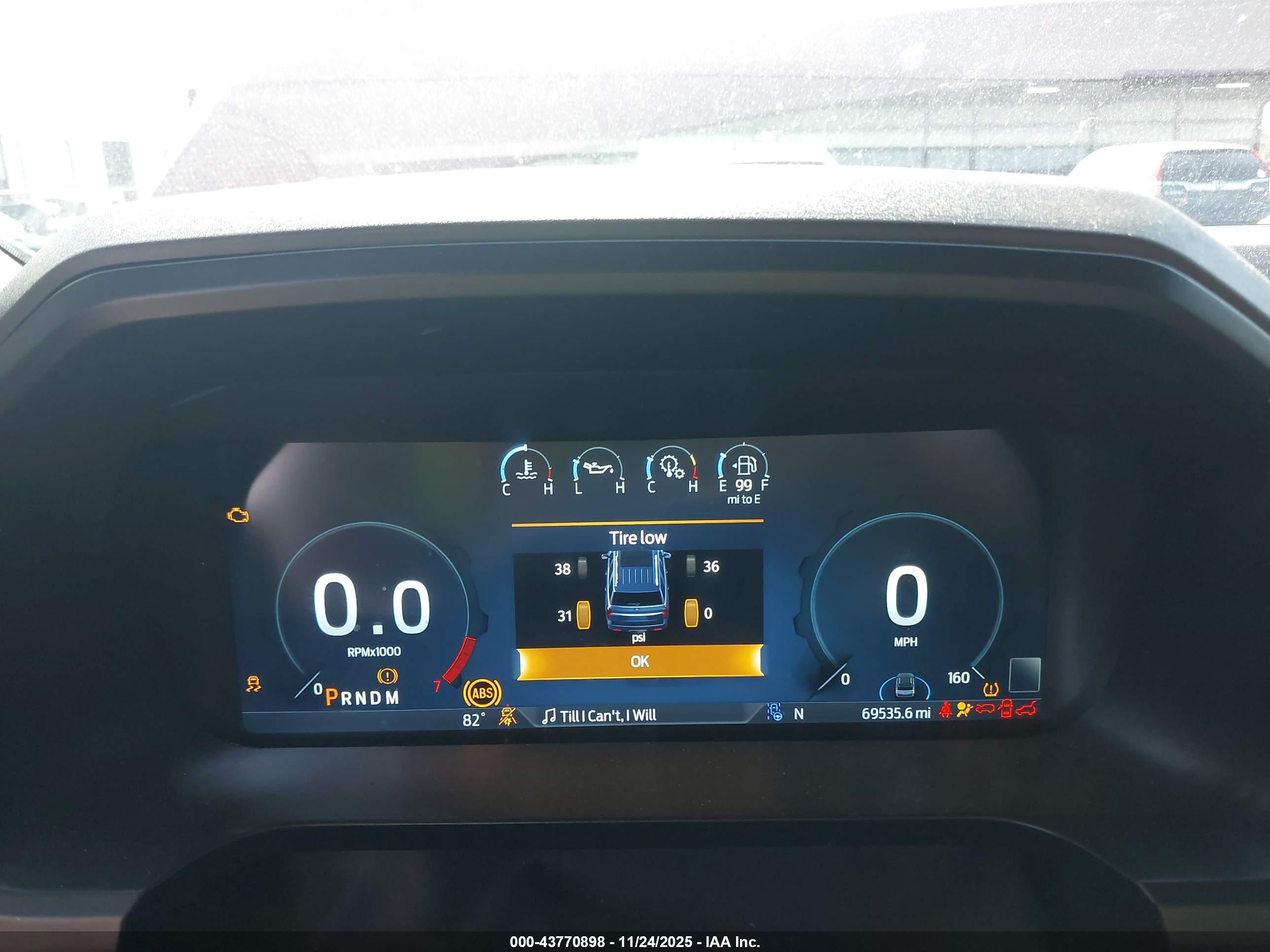 FORD EXPEDITION image 7