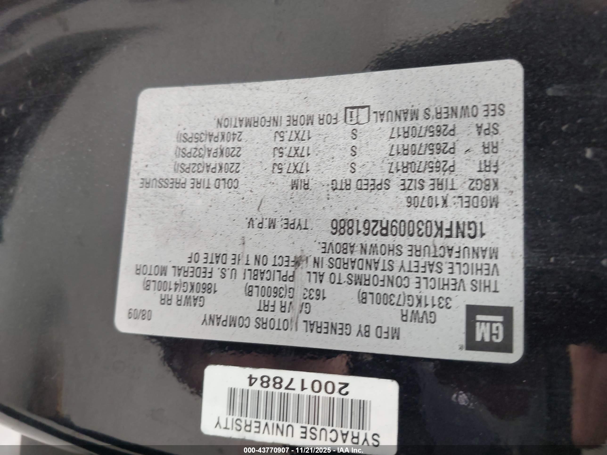 CHEVROLET TAHOE image 9
