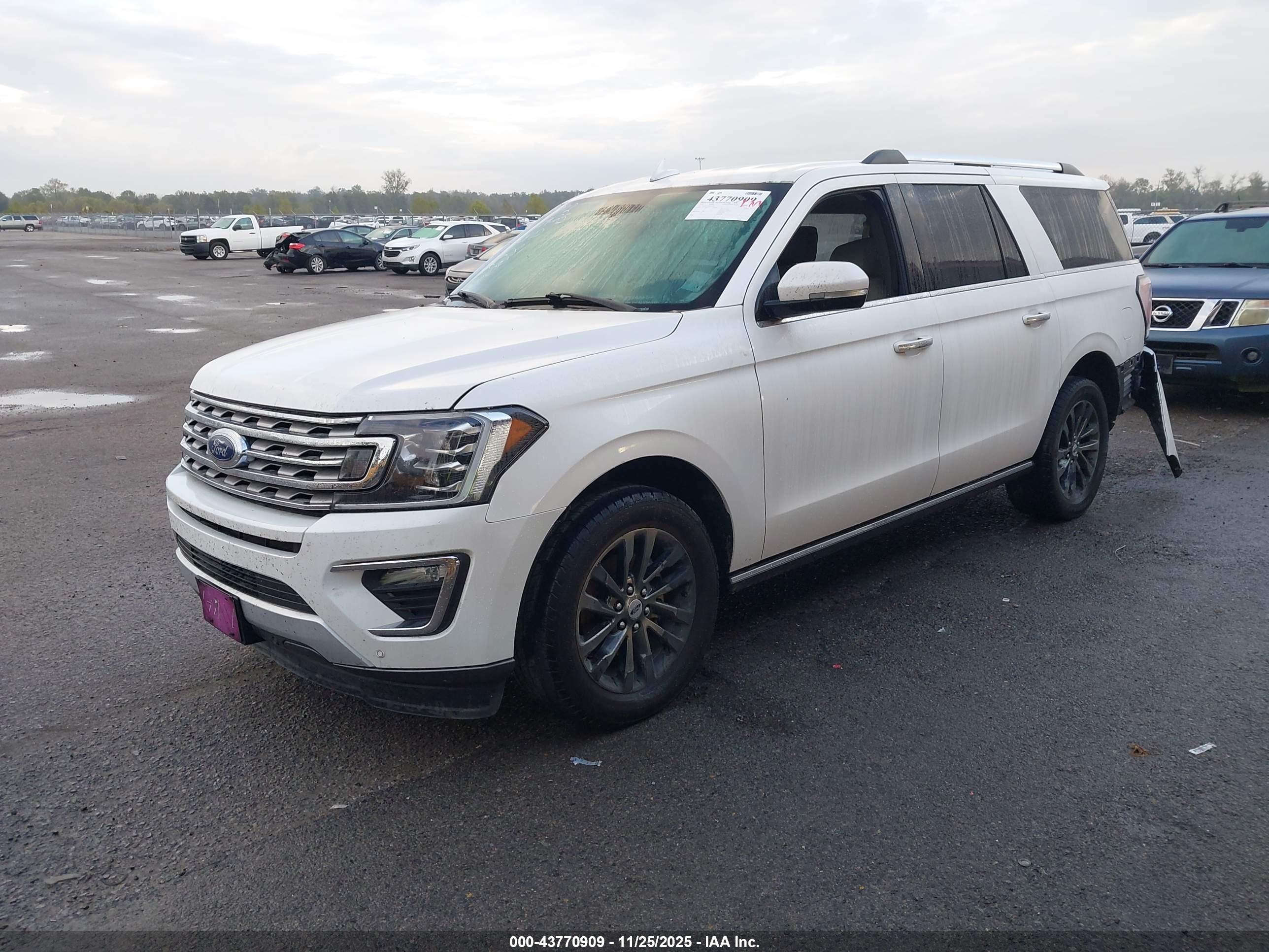 FORD EXPEDITION image 2