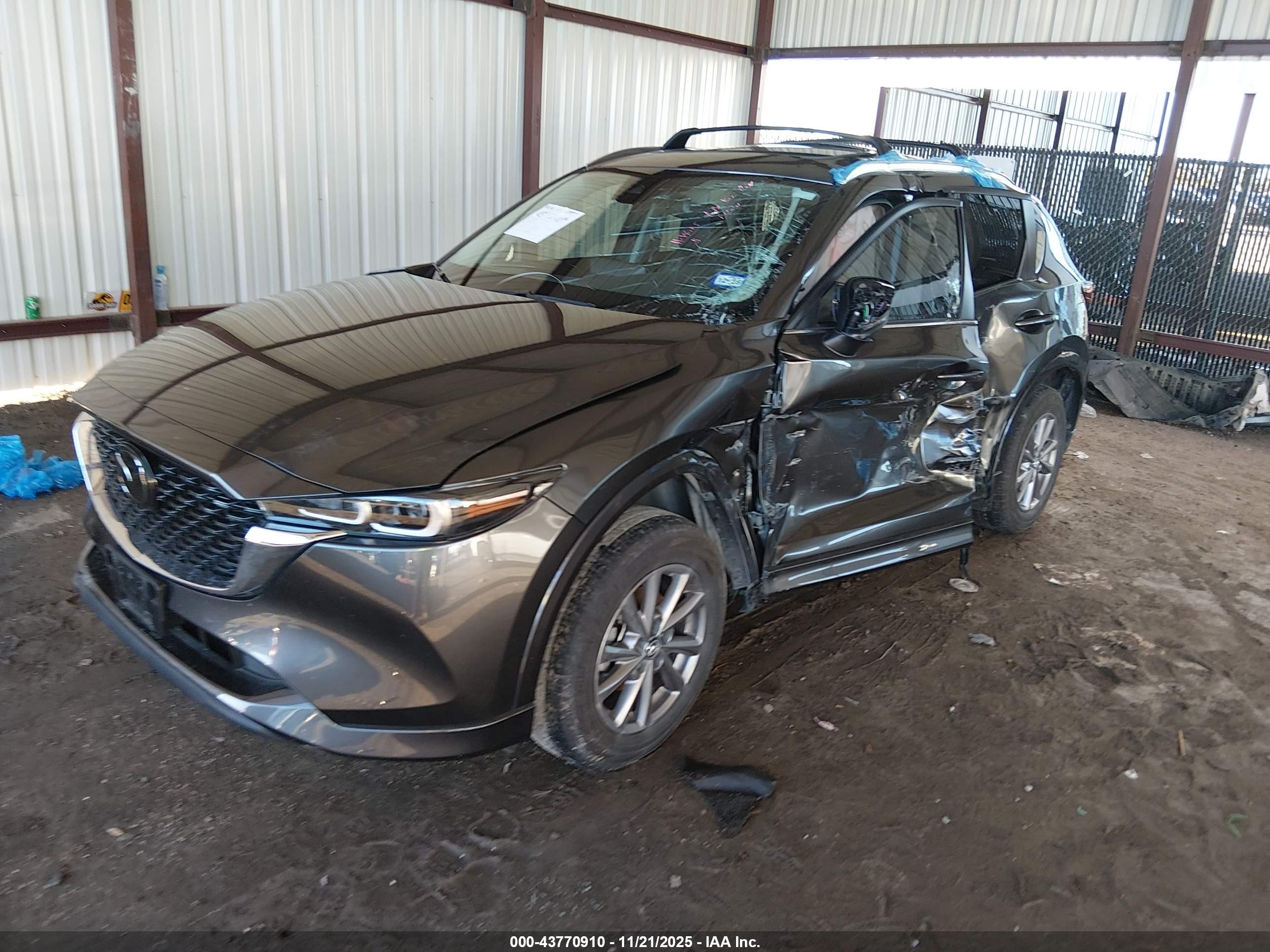 MAZDA CX-5 image 2