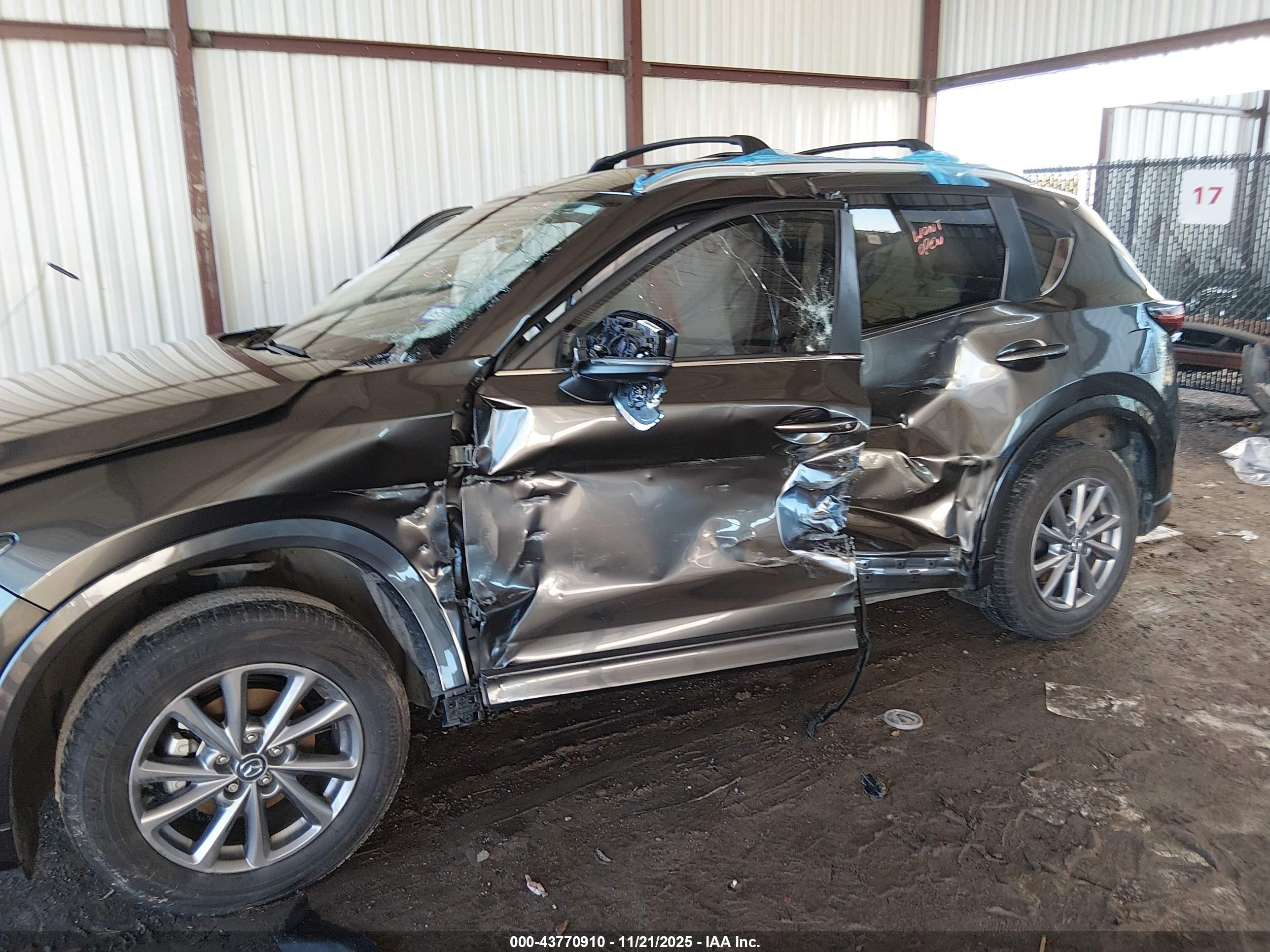 MAZDA CX-5 image 6