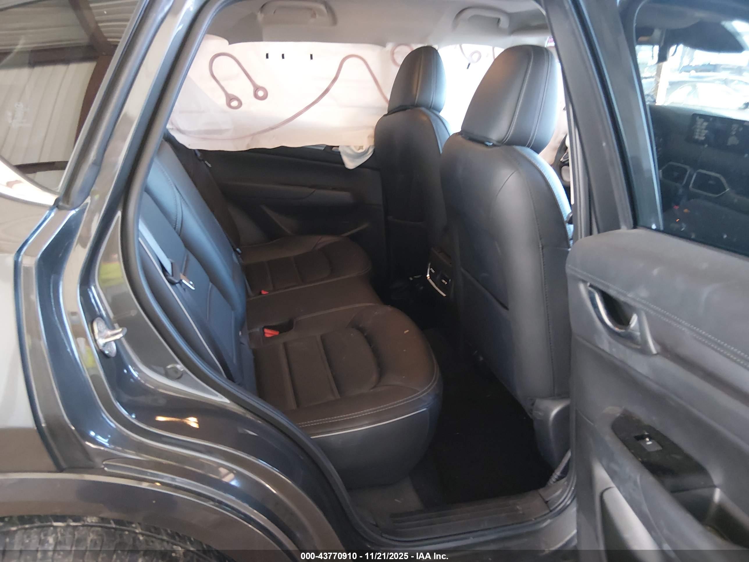 MAZDA CX-5 image 8