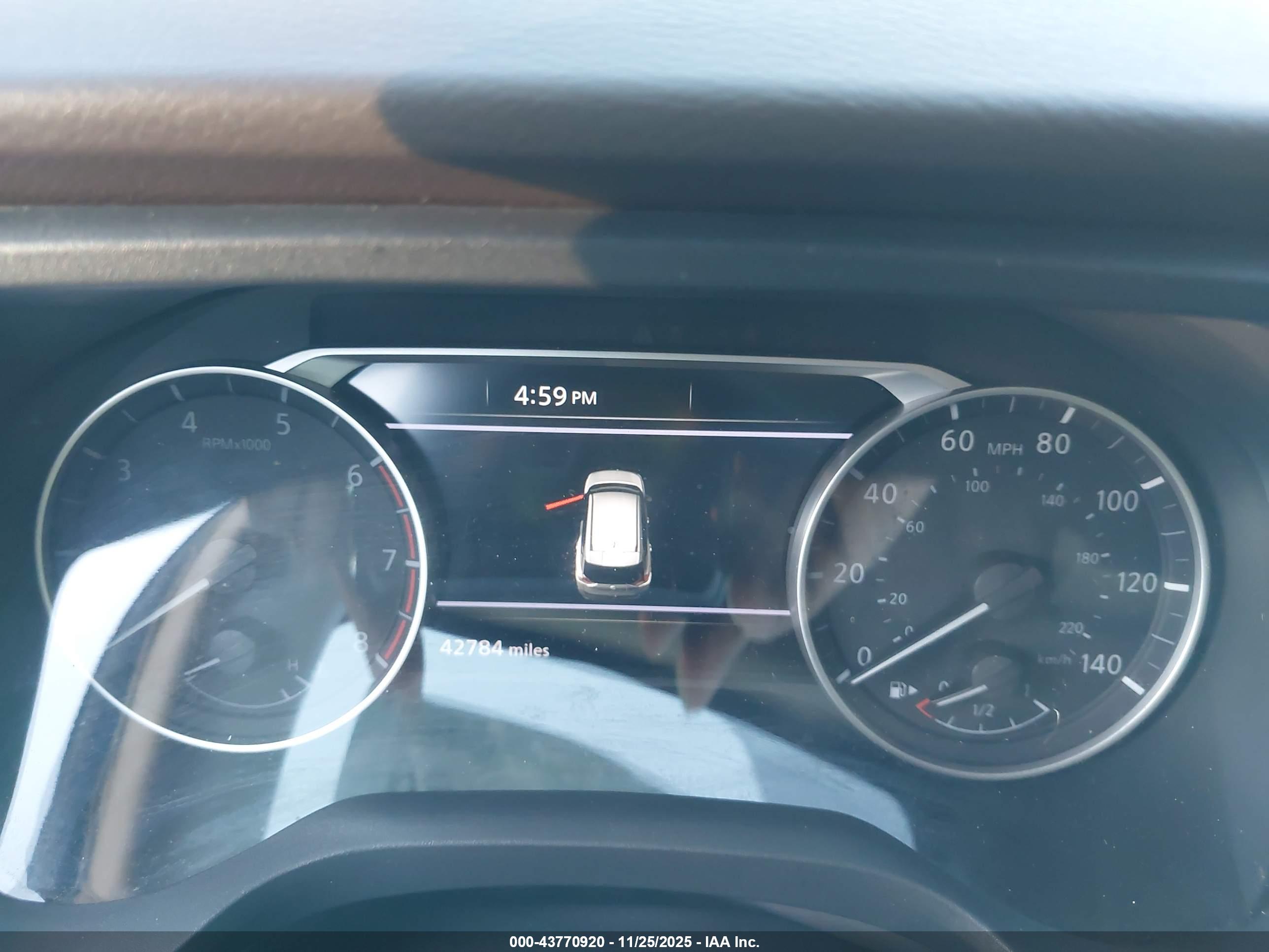 NISSAN ROGUE image 7