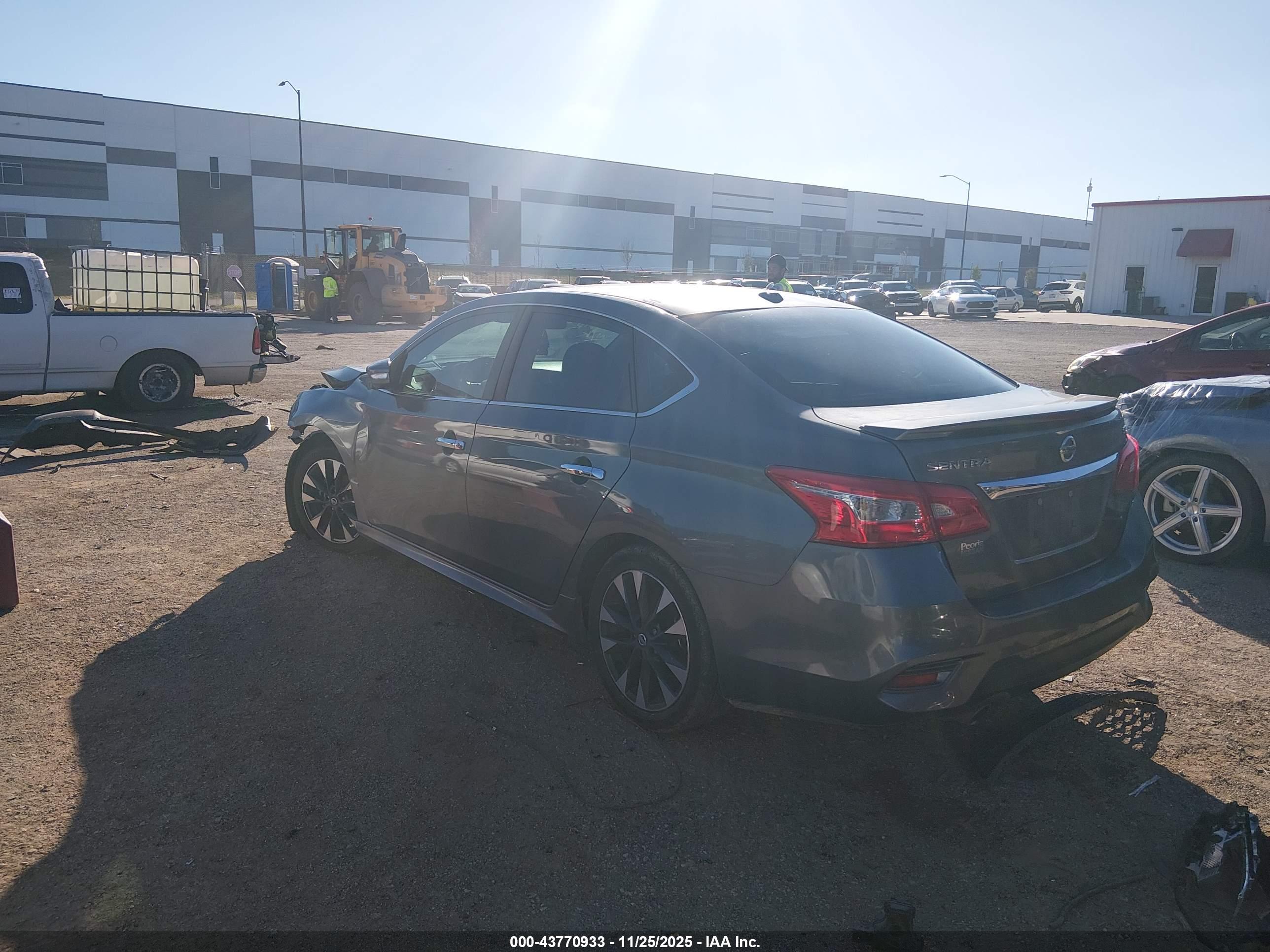 NISSAN SENTRA image 3