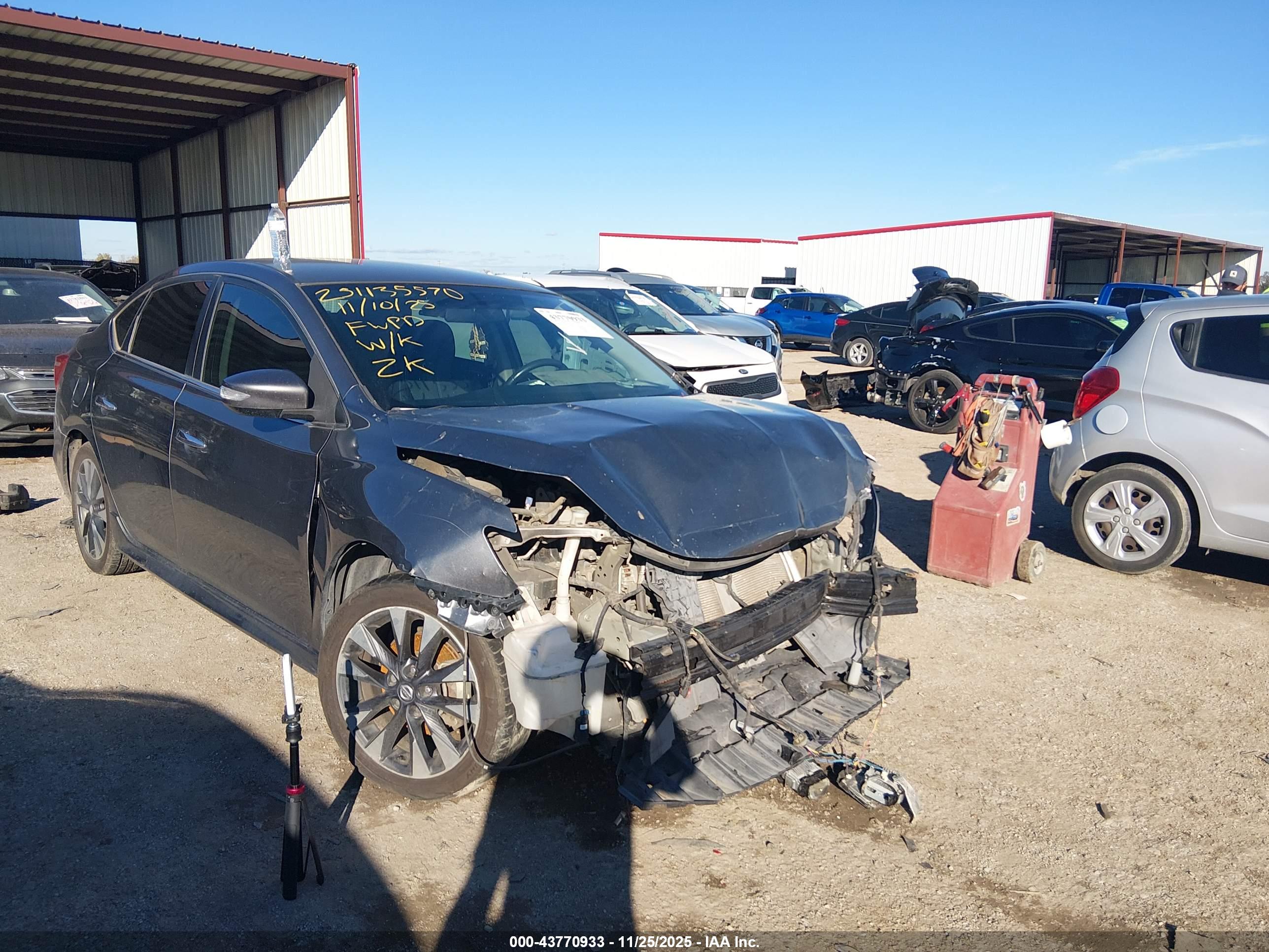 NISSAN SENTRA image 6