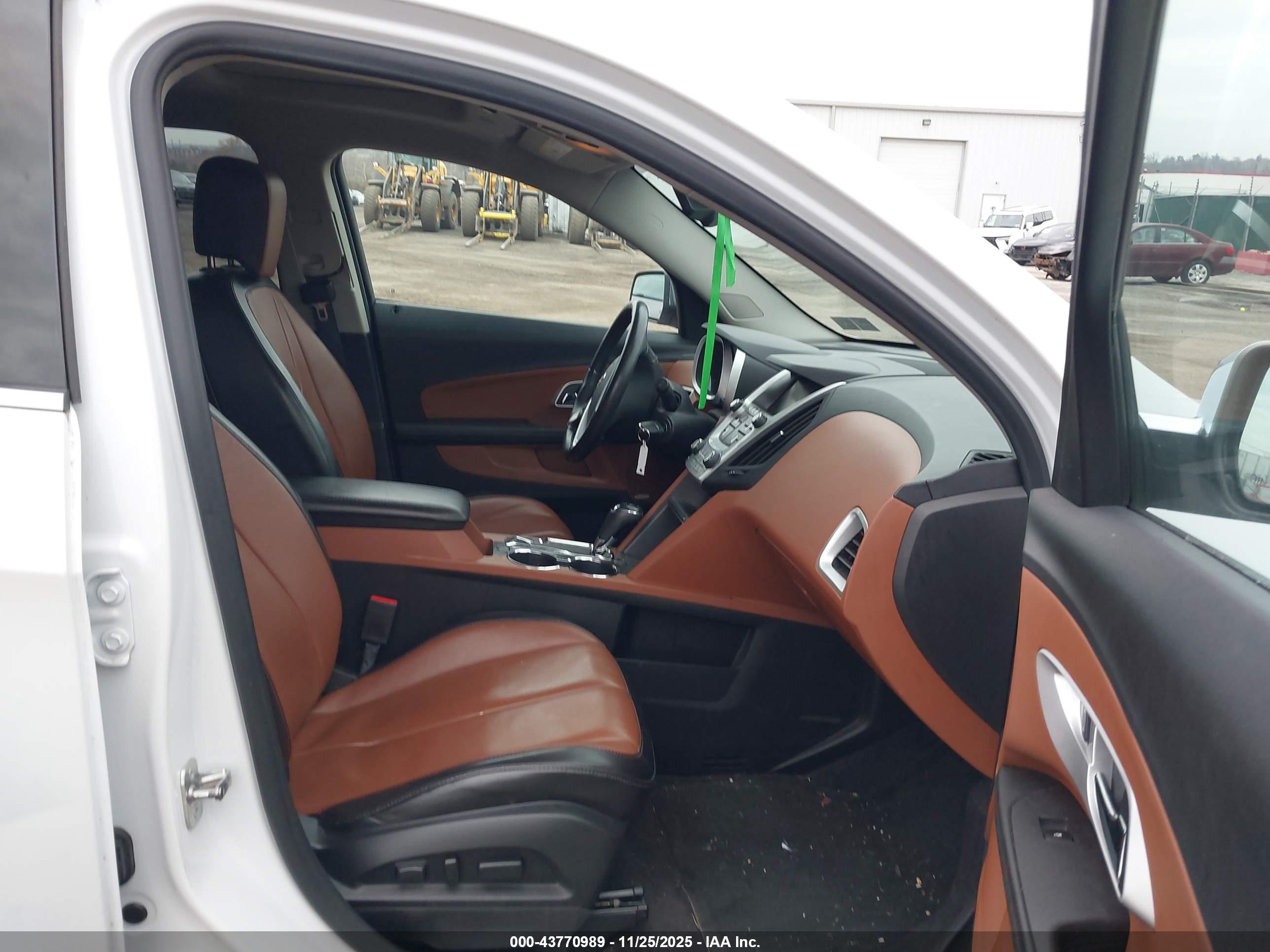 CHEVROLET EQUINOX image 5