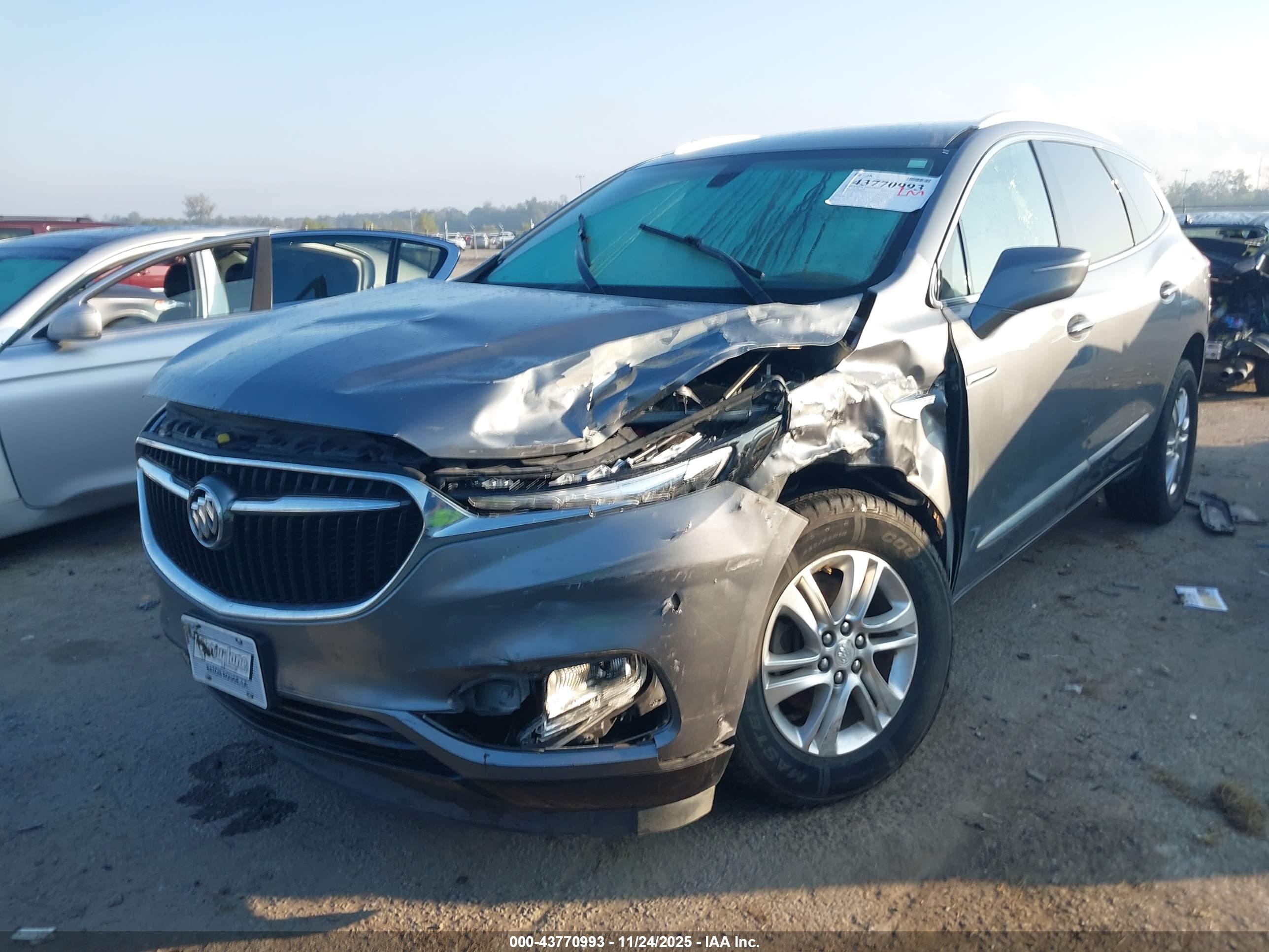 BUICK ENCLAVE image 6