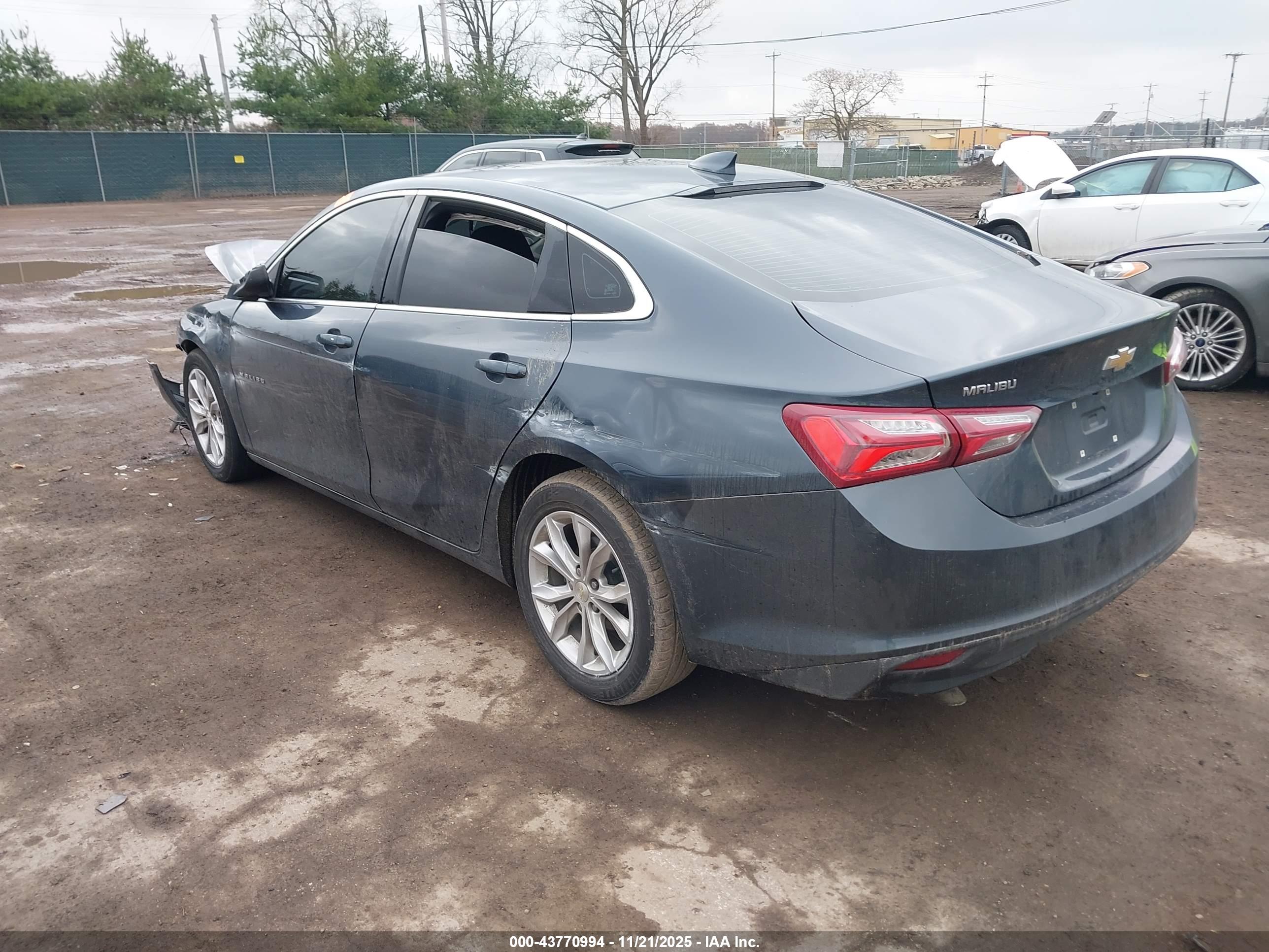 CHEVROLET MALIBU image 3