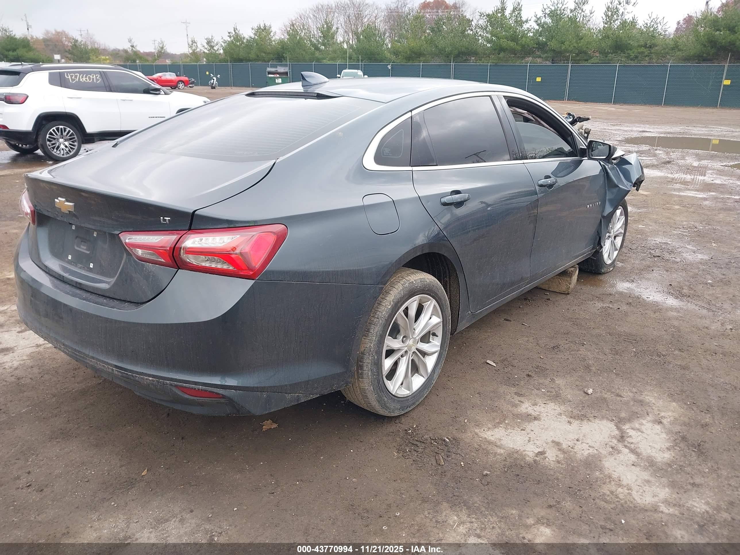 CHEVROLET MALIBU image 4