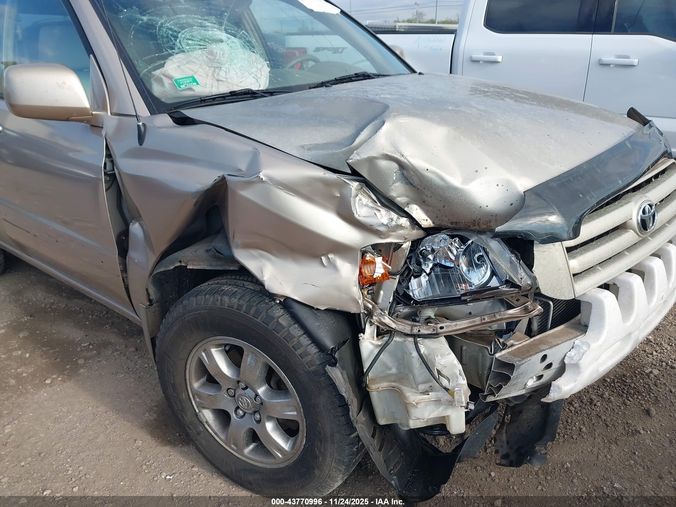 TOYOTA HIGHLANDER image 6