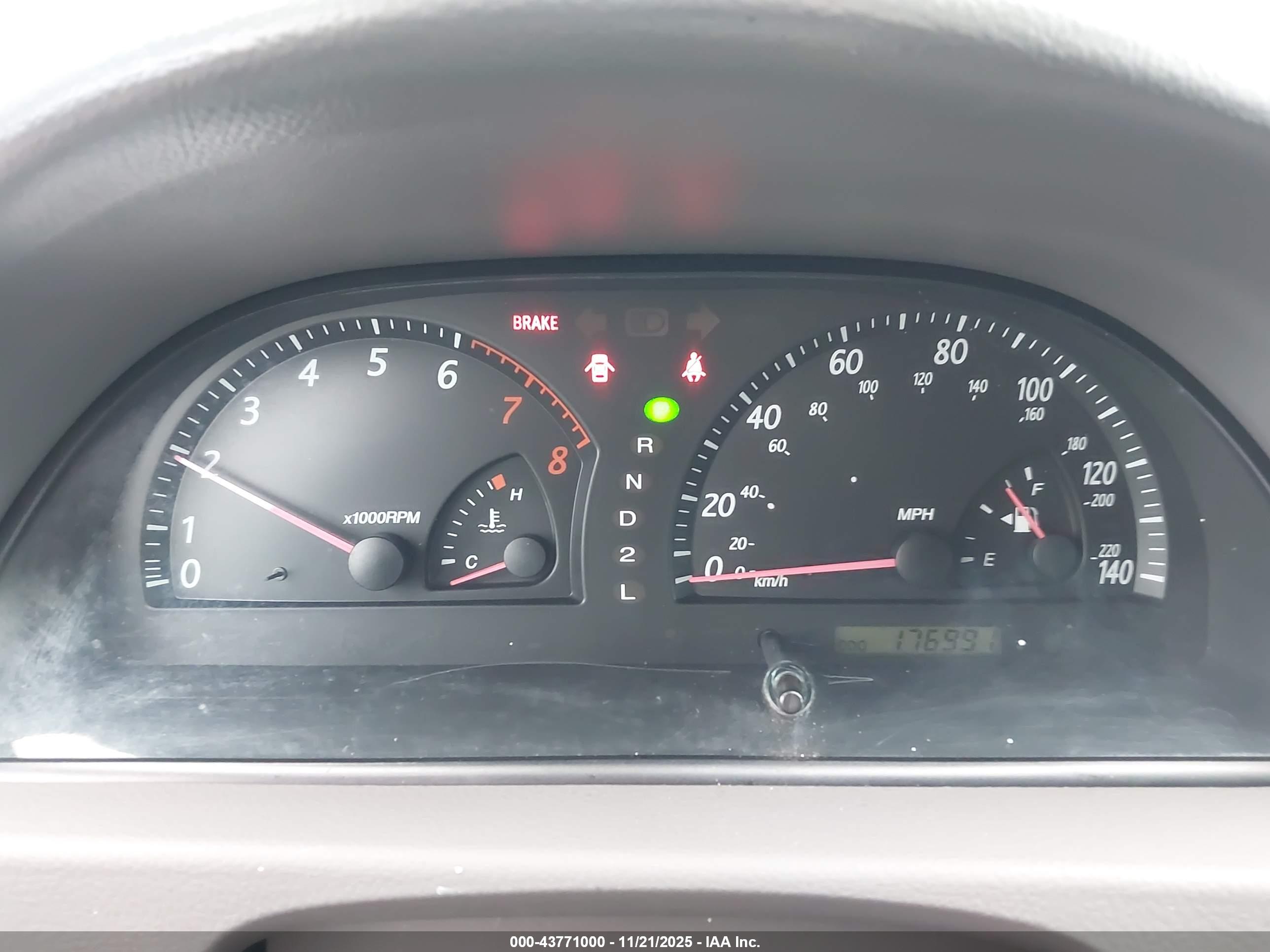 TOYOTA CAMRY image 7