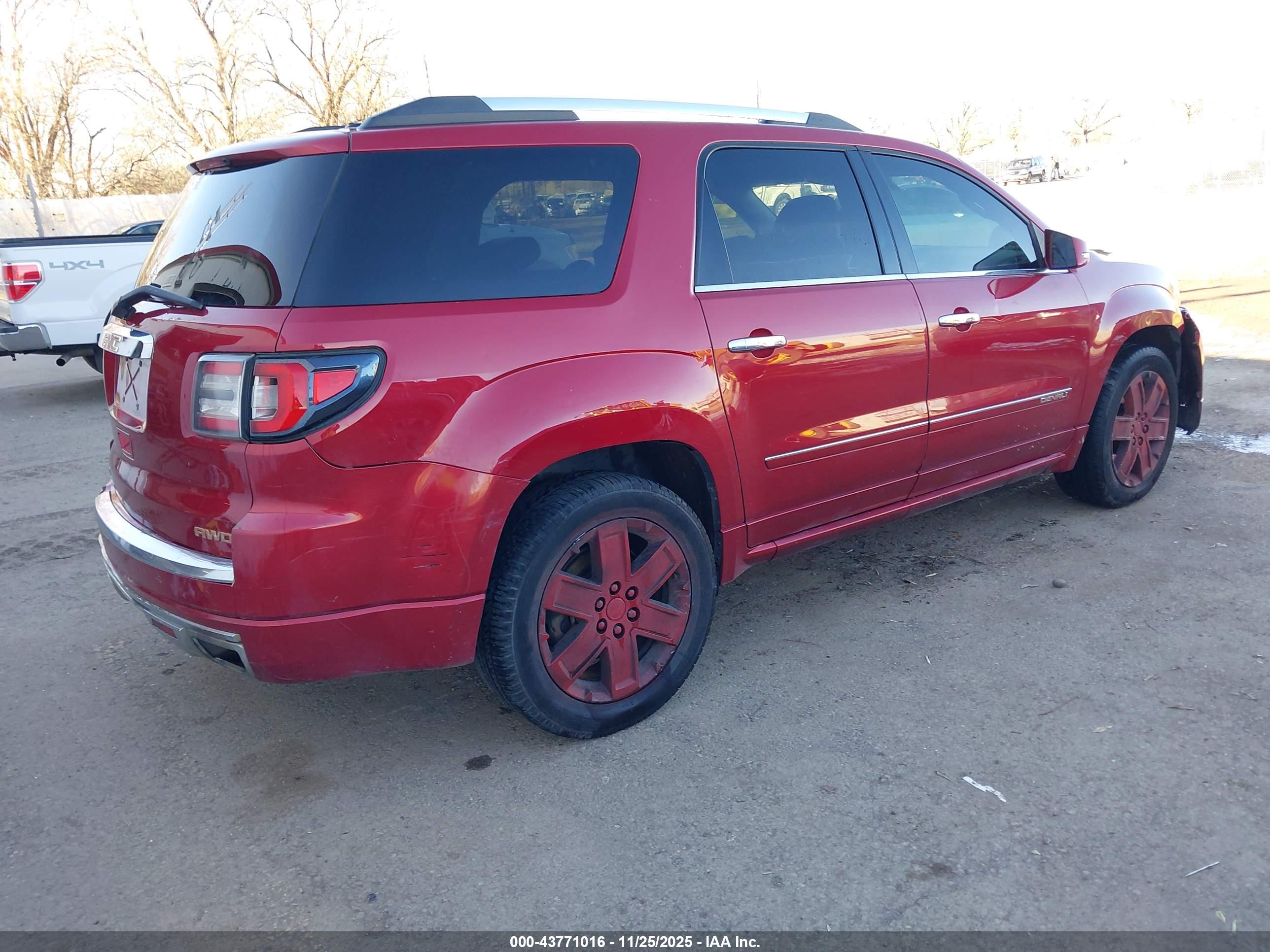 GMC ACADIA image 4