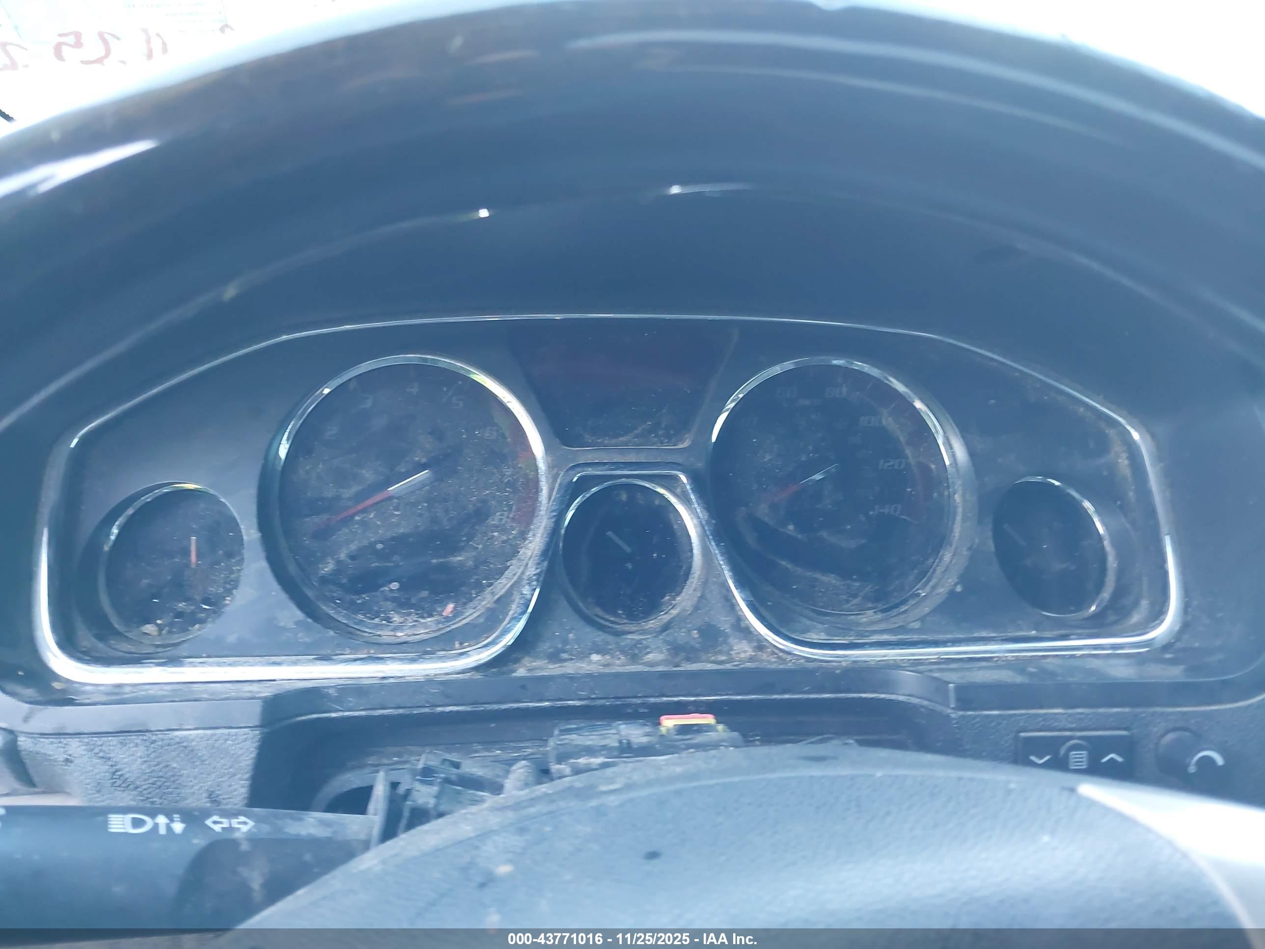 GMC ACADIA image 7