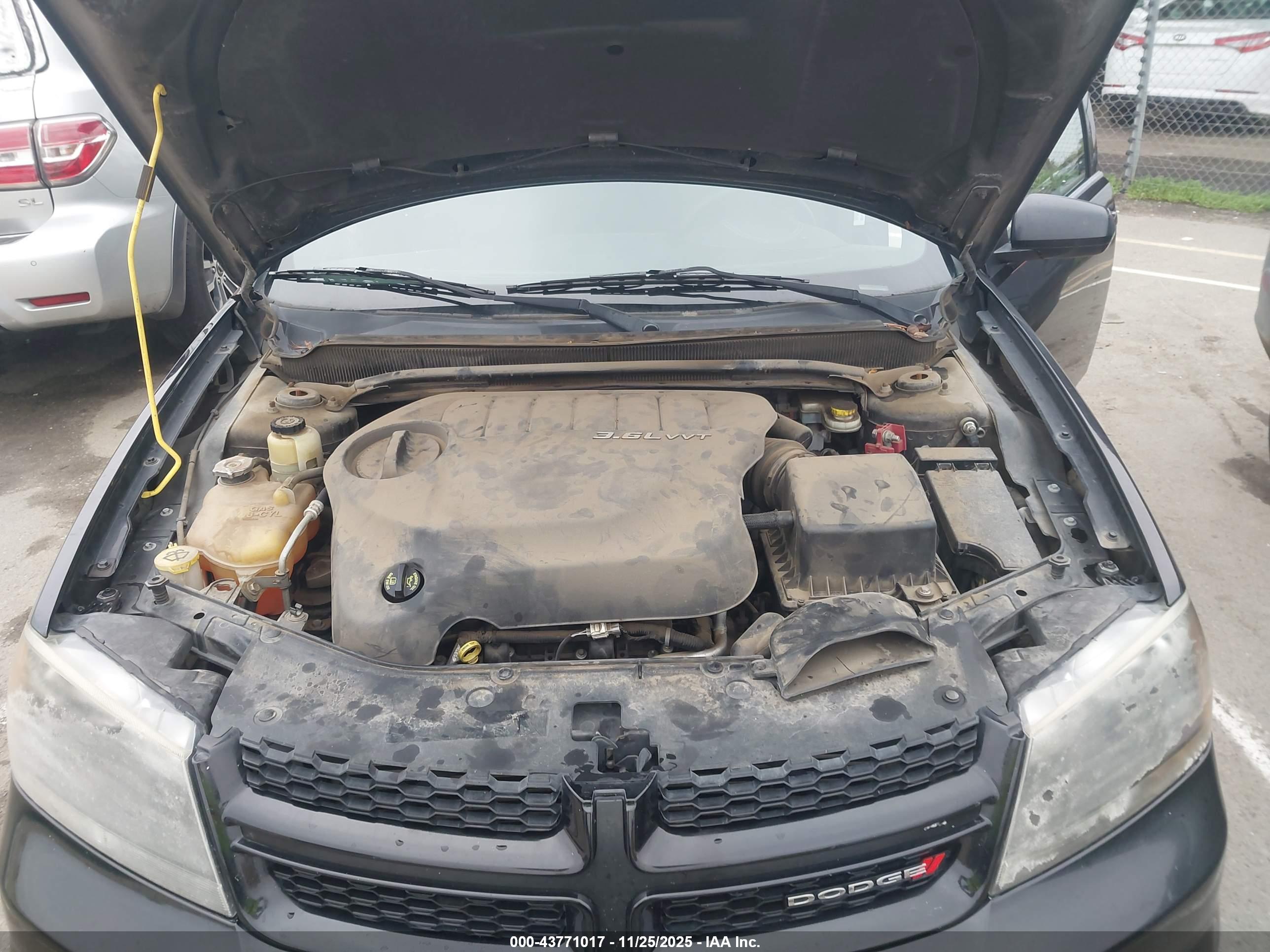 DODGE AVENGER image 10