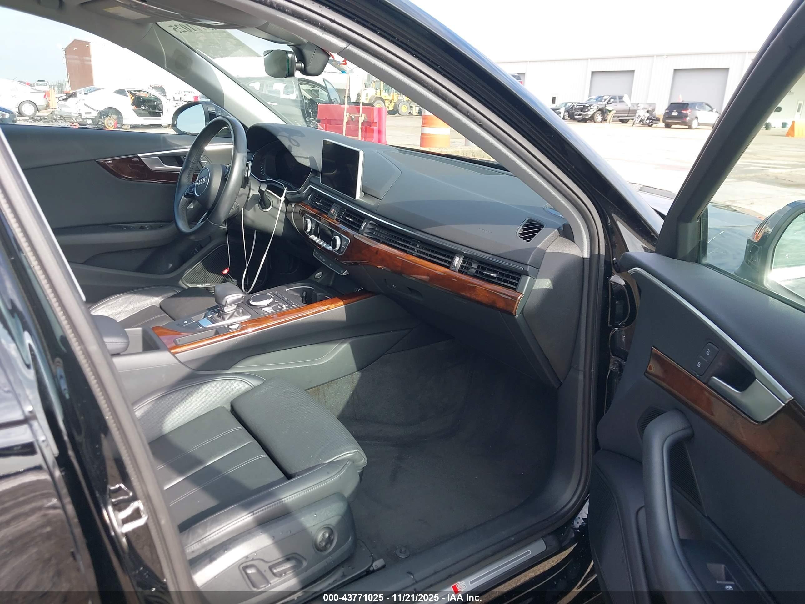 AUDI A4 image 5