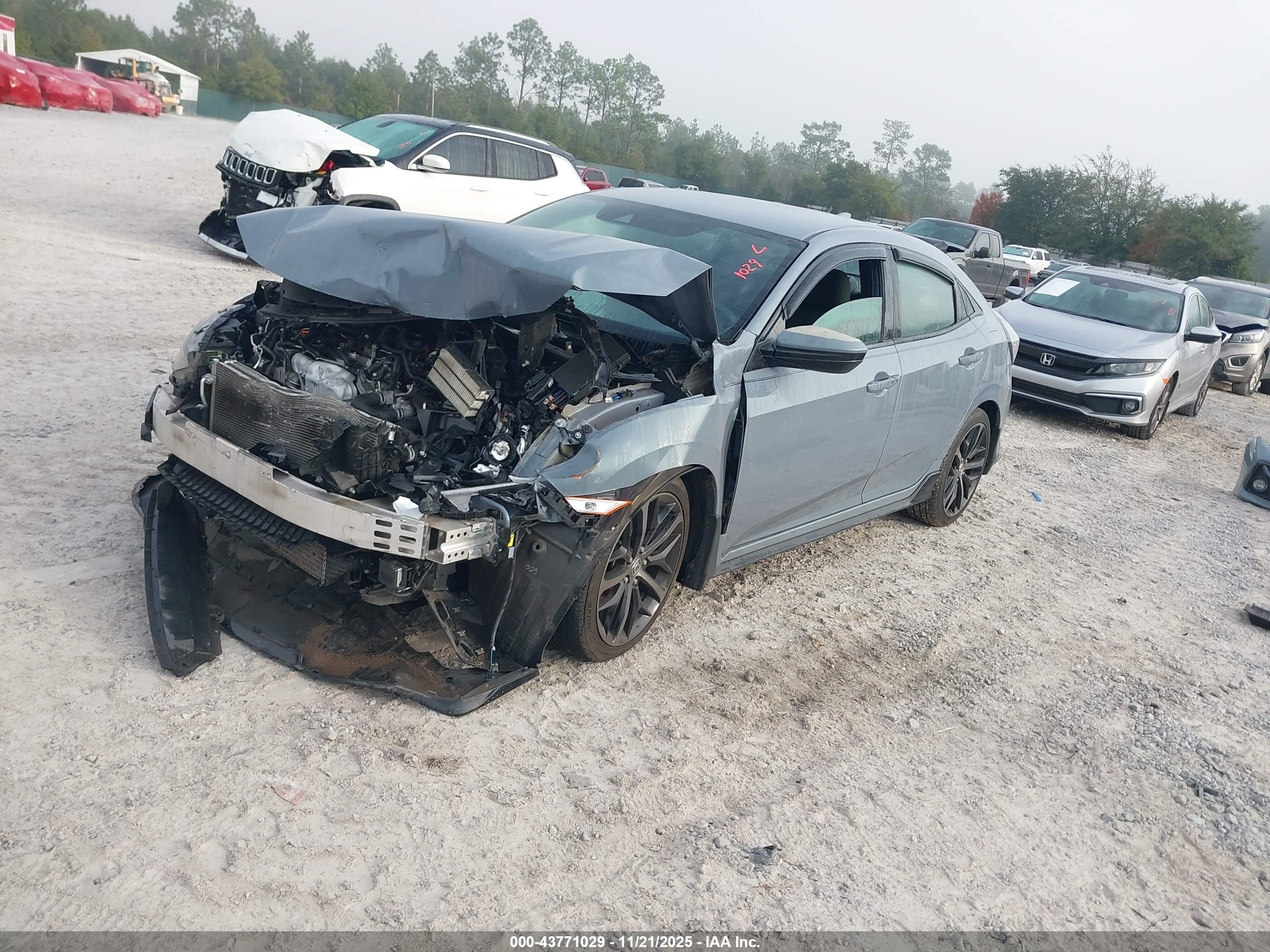 HONDA CIVIC image 2