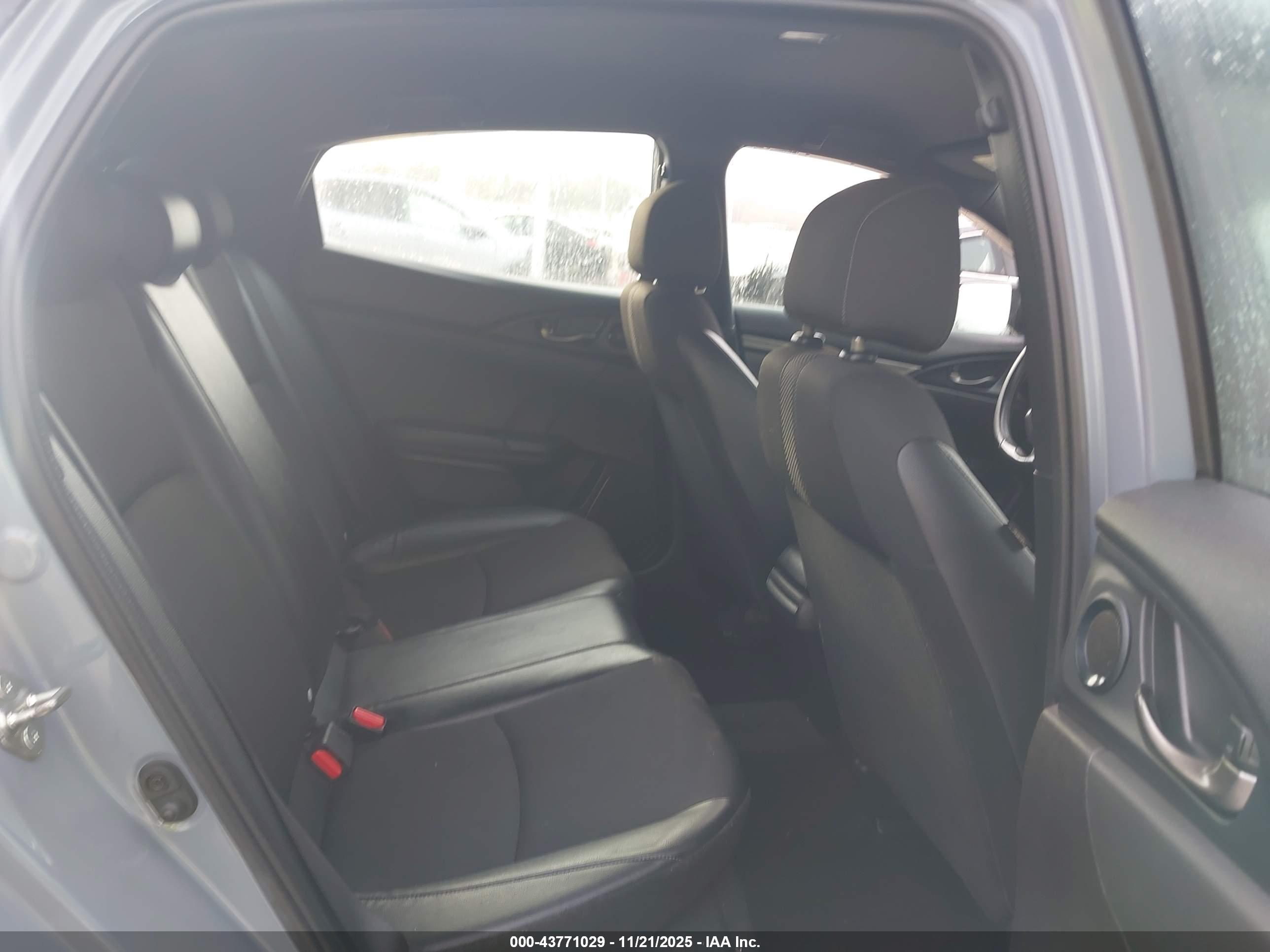HONDA CIVIC image 8