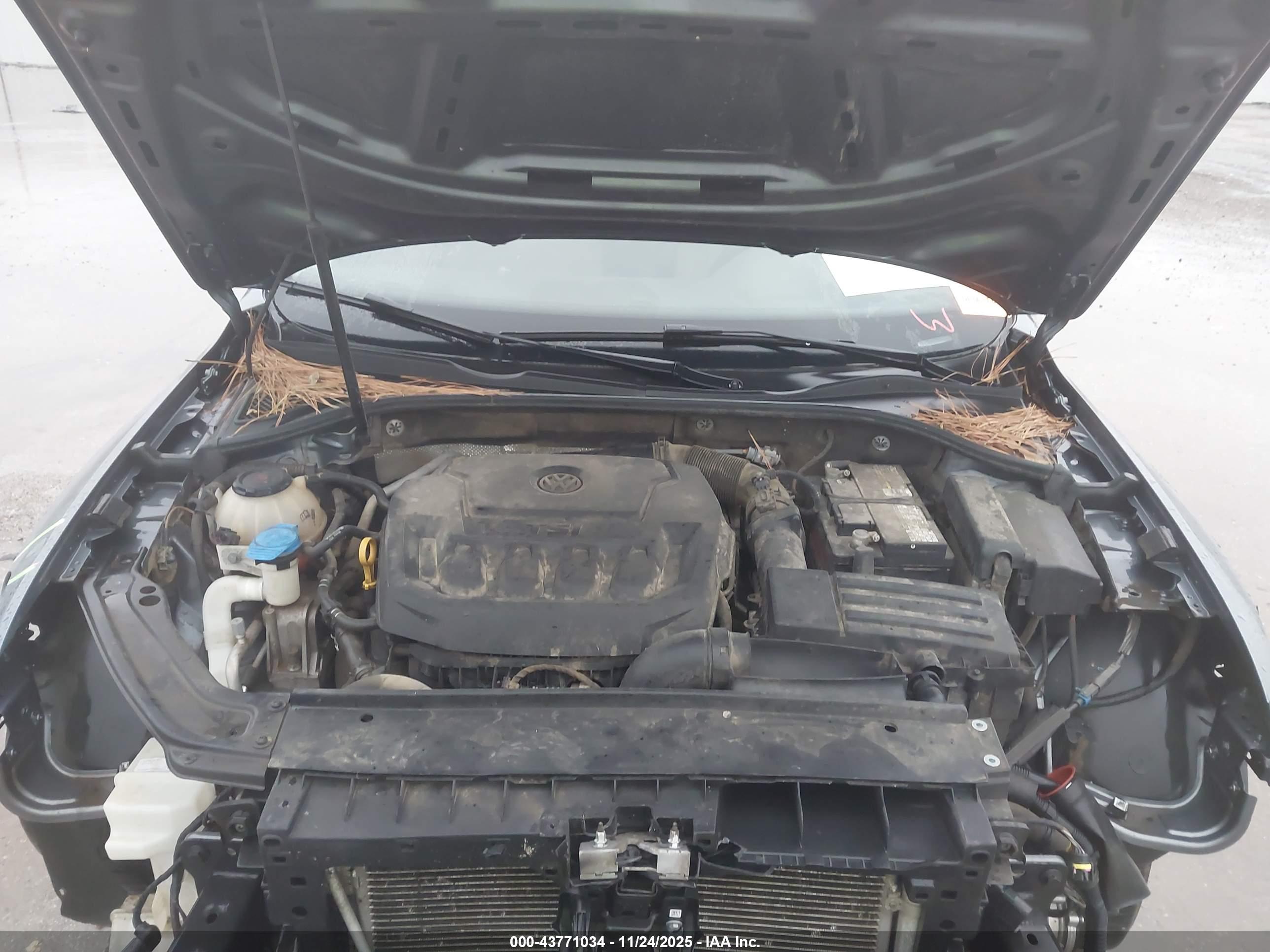 VOLKSWAGEN PASSAT image 10