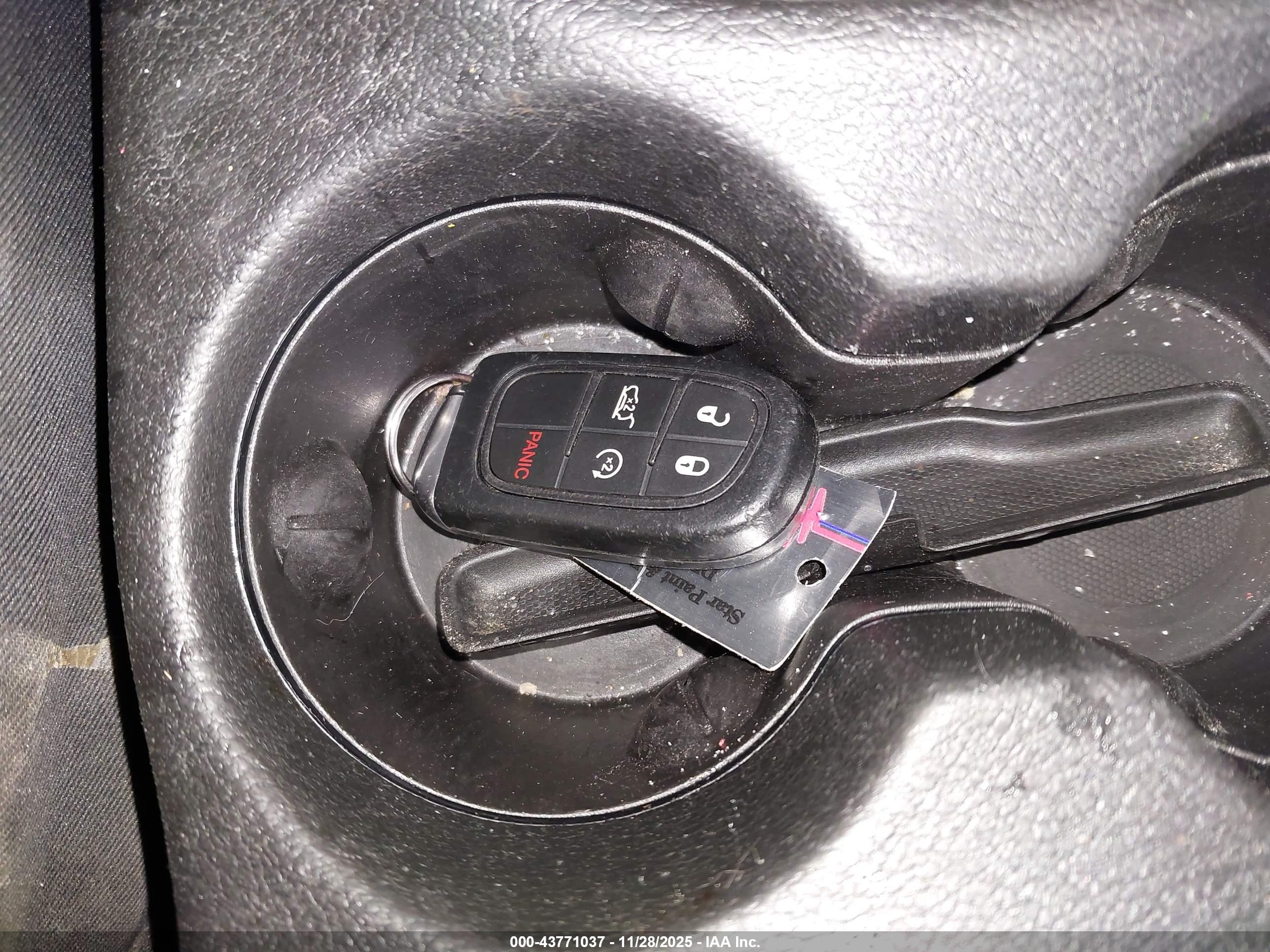 JEEP CHEROKEE image 11