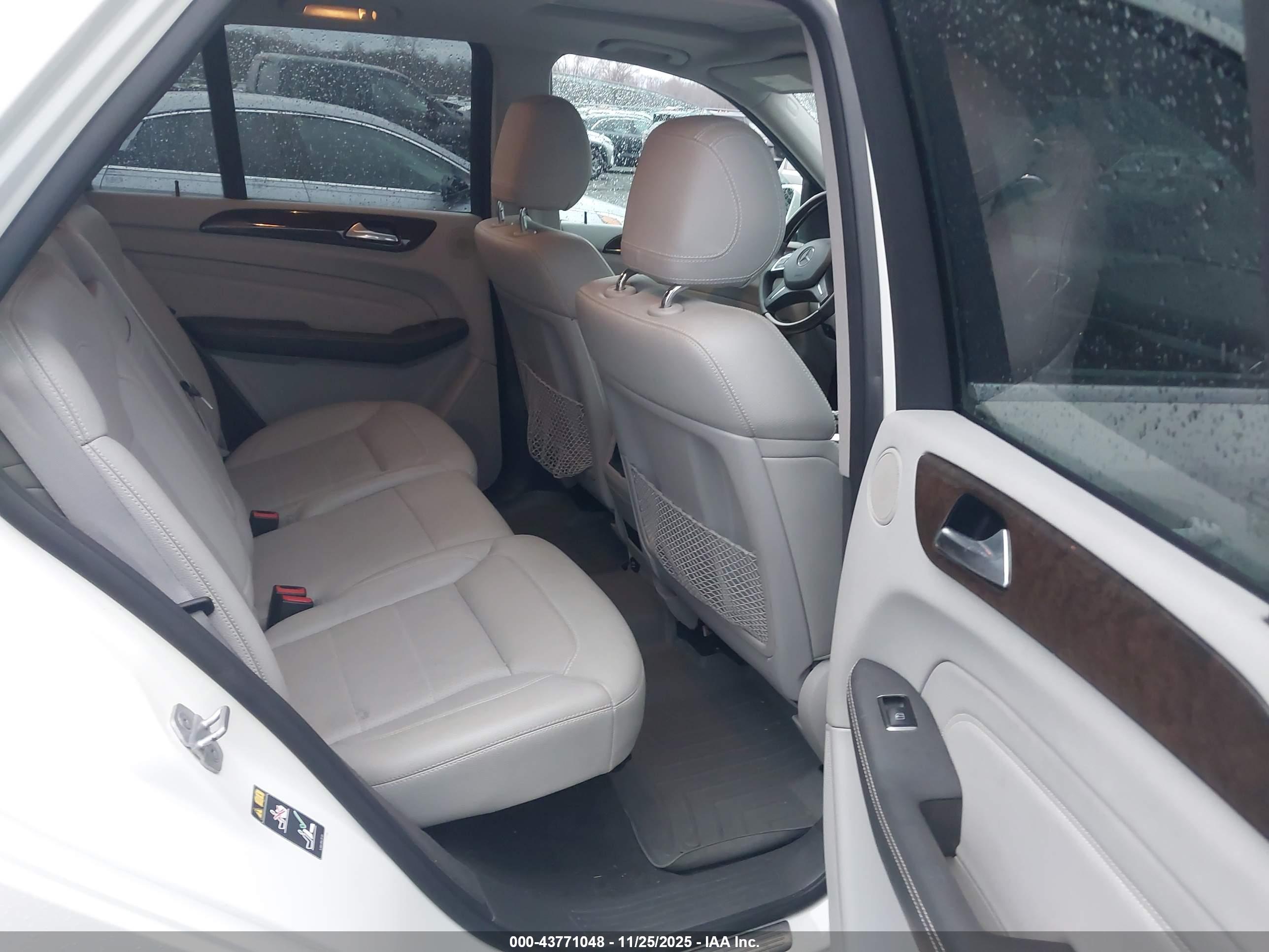 MERCEDES-BENZ ML image 8