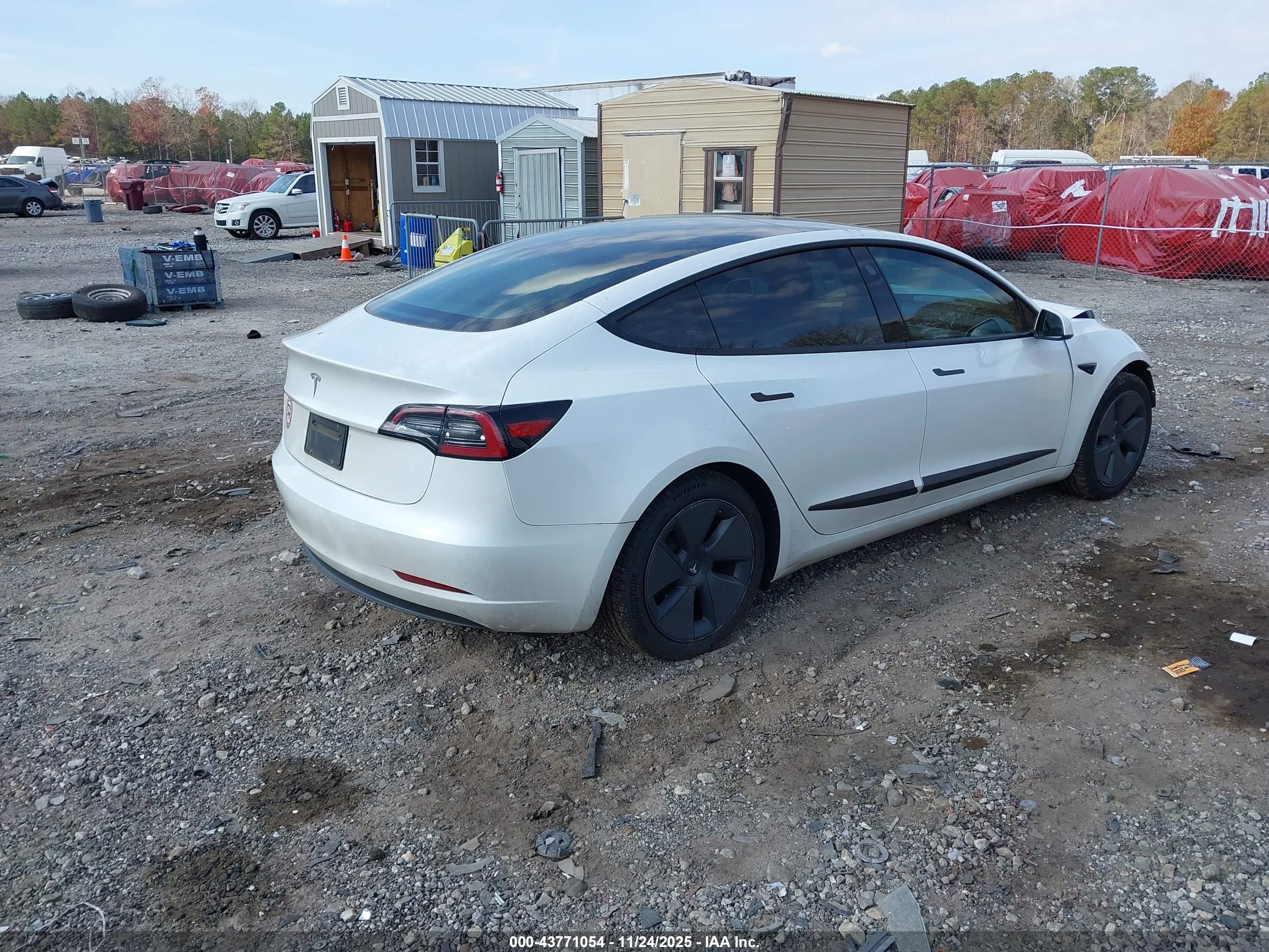 TESLA MODEL image 4