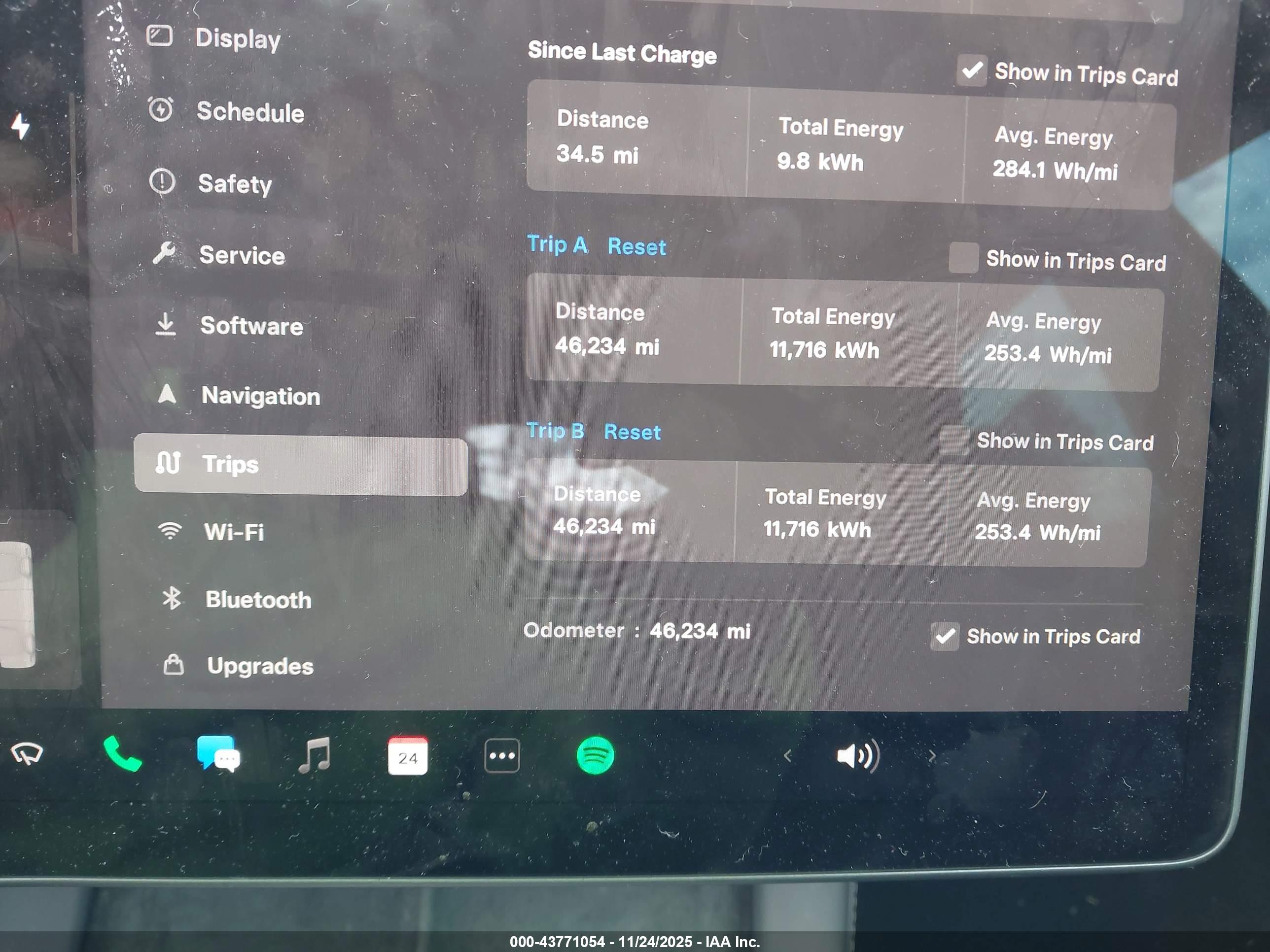 TESLA MODEL image 7