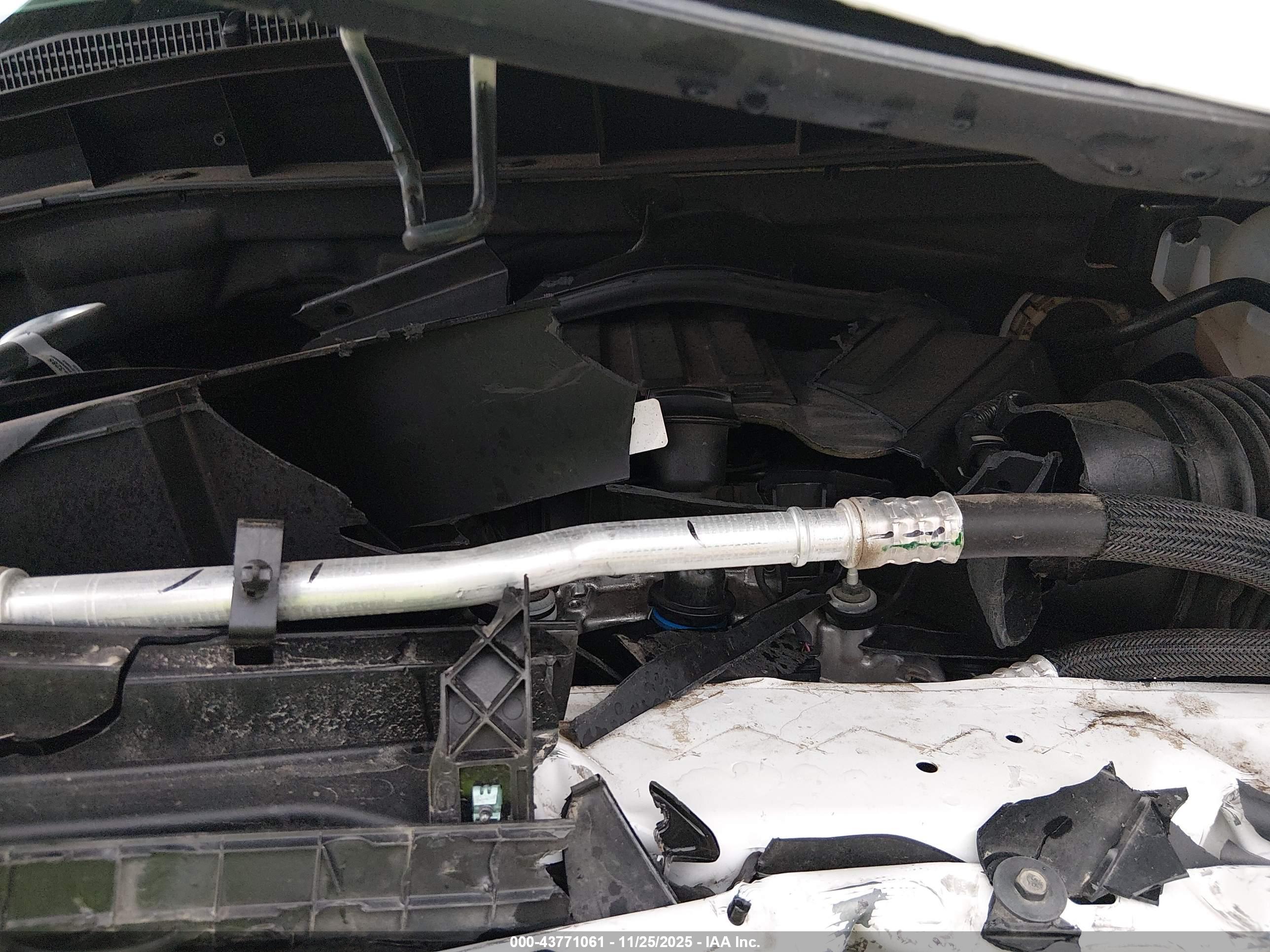 GMC SIERRA image 10