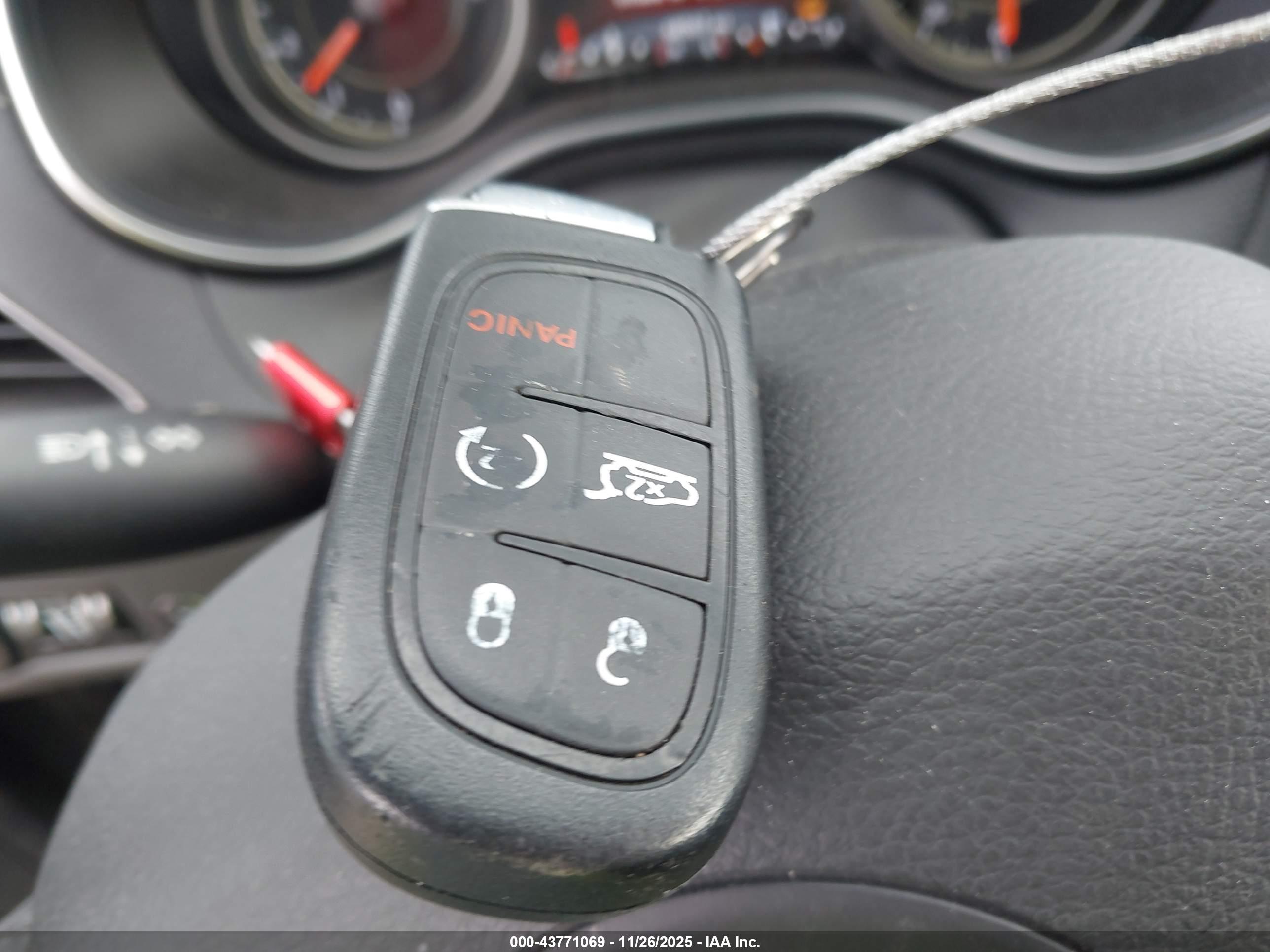 JEEP CHEROKEE image 11