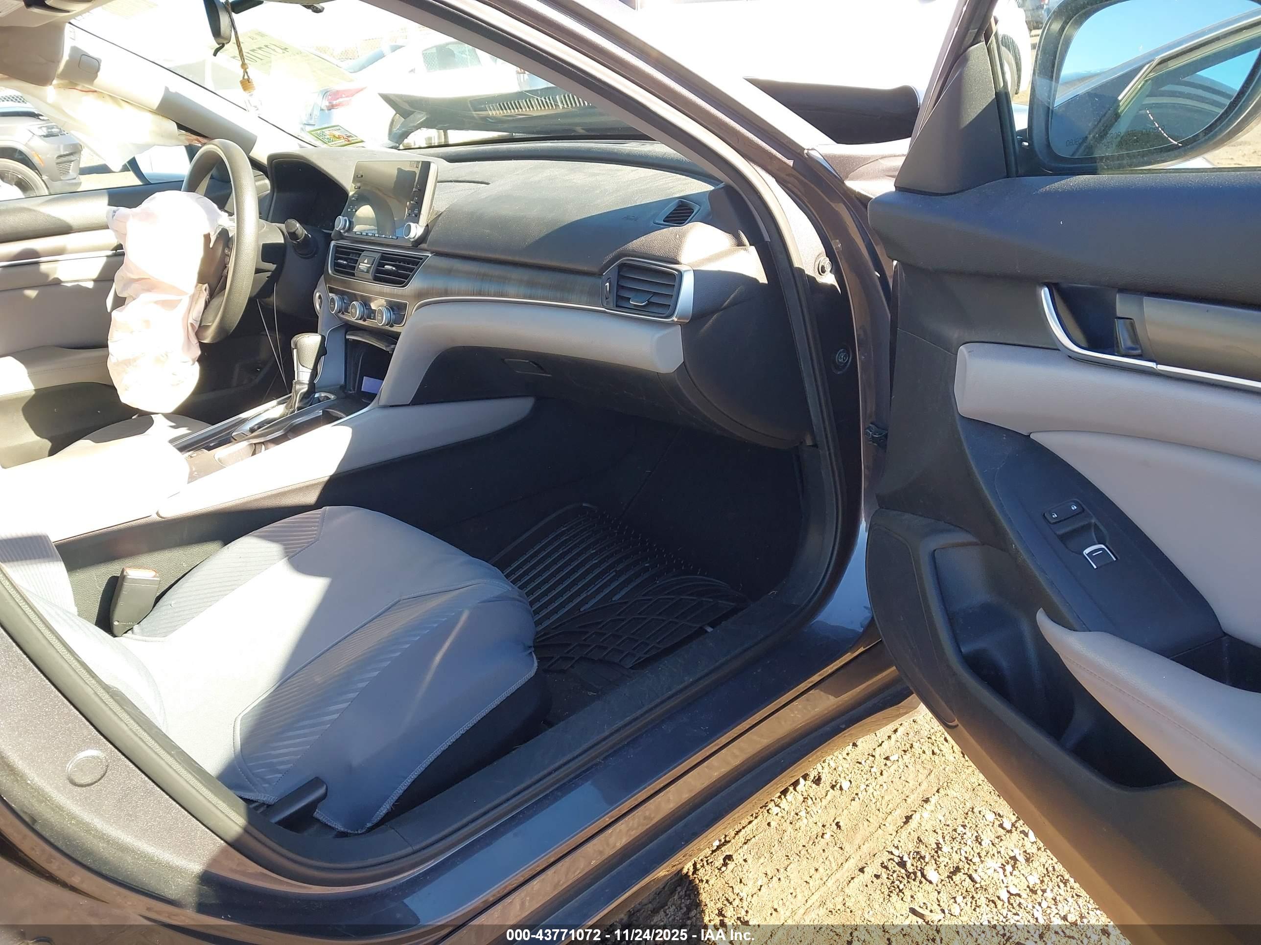 HONDA ACCORD image 5