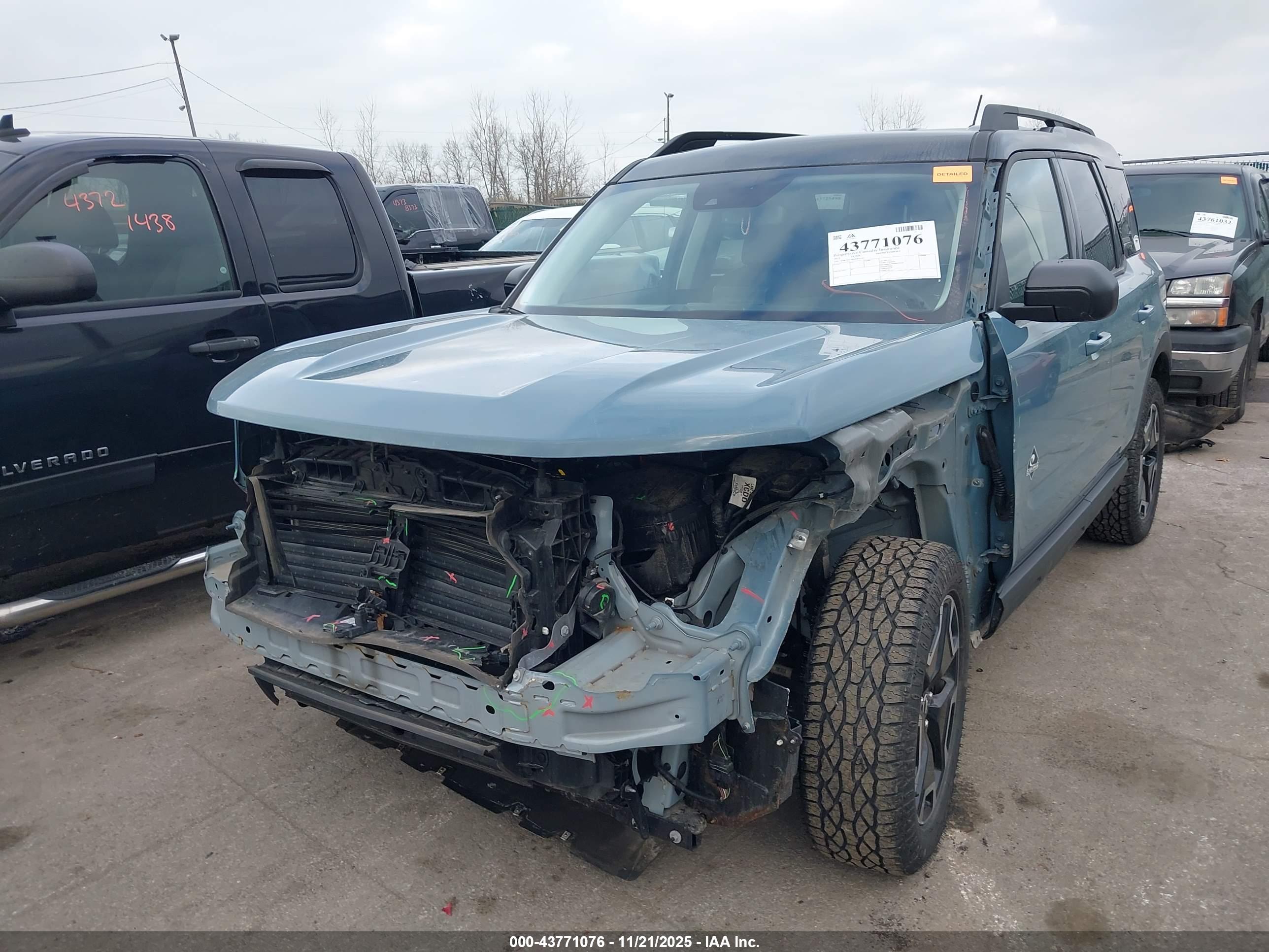 FORD BRONCO image 6