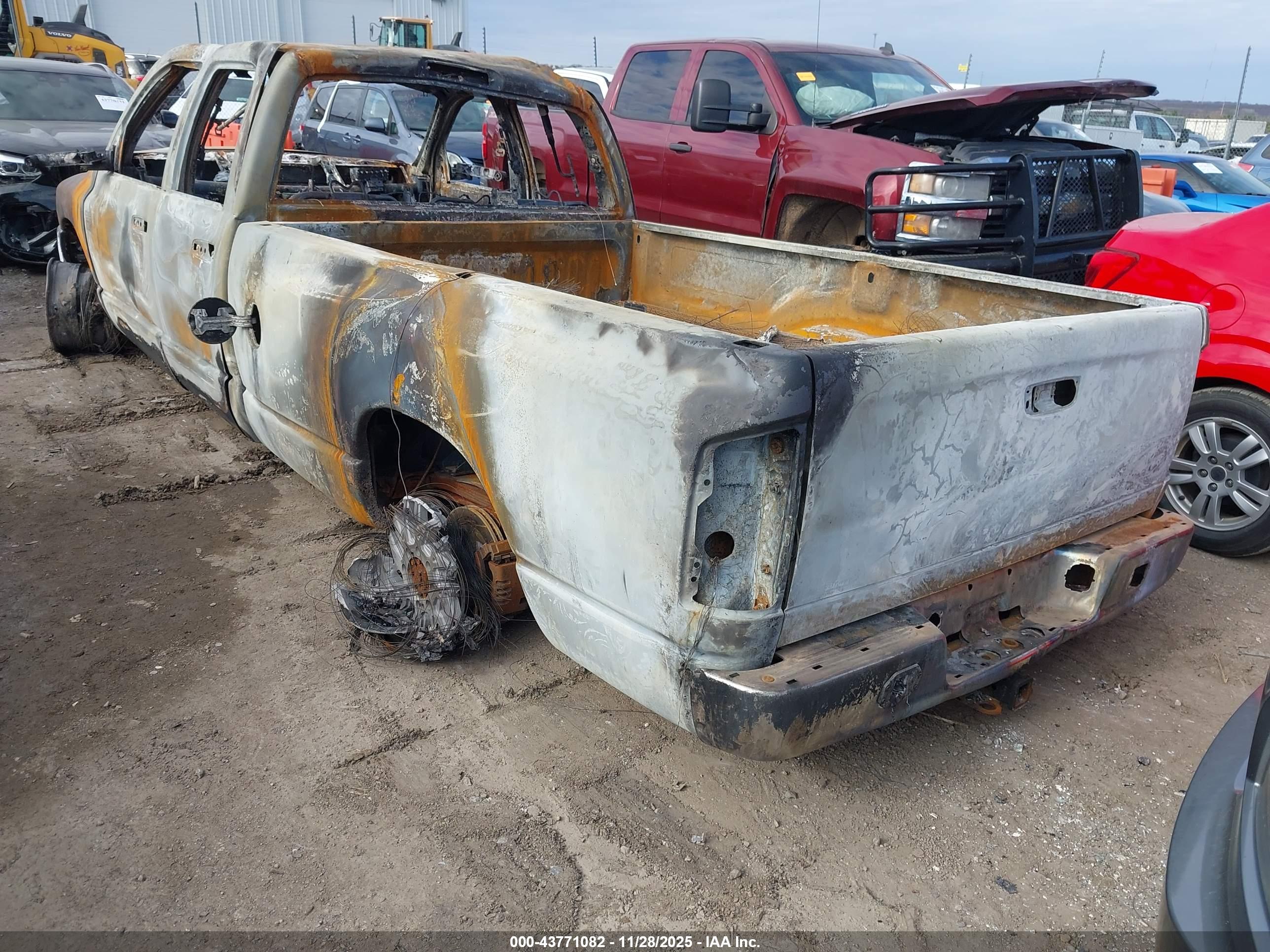 DODGE RAM image 3