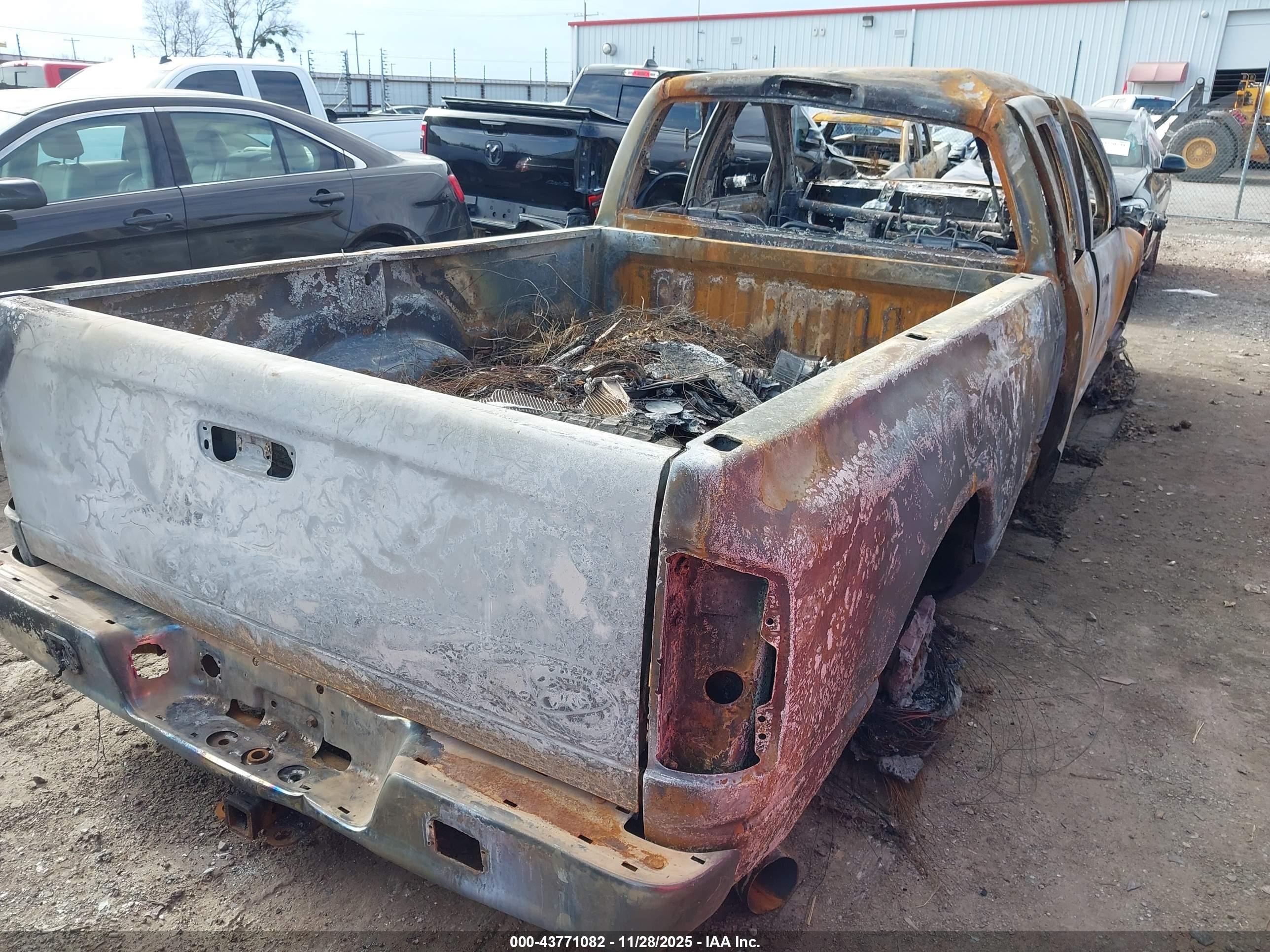 DODGE RAM image 4