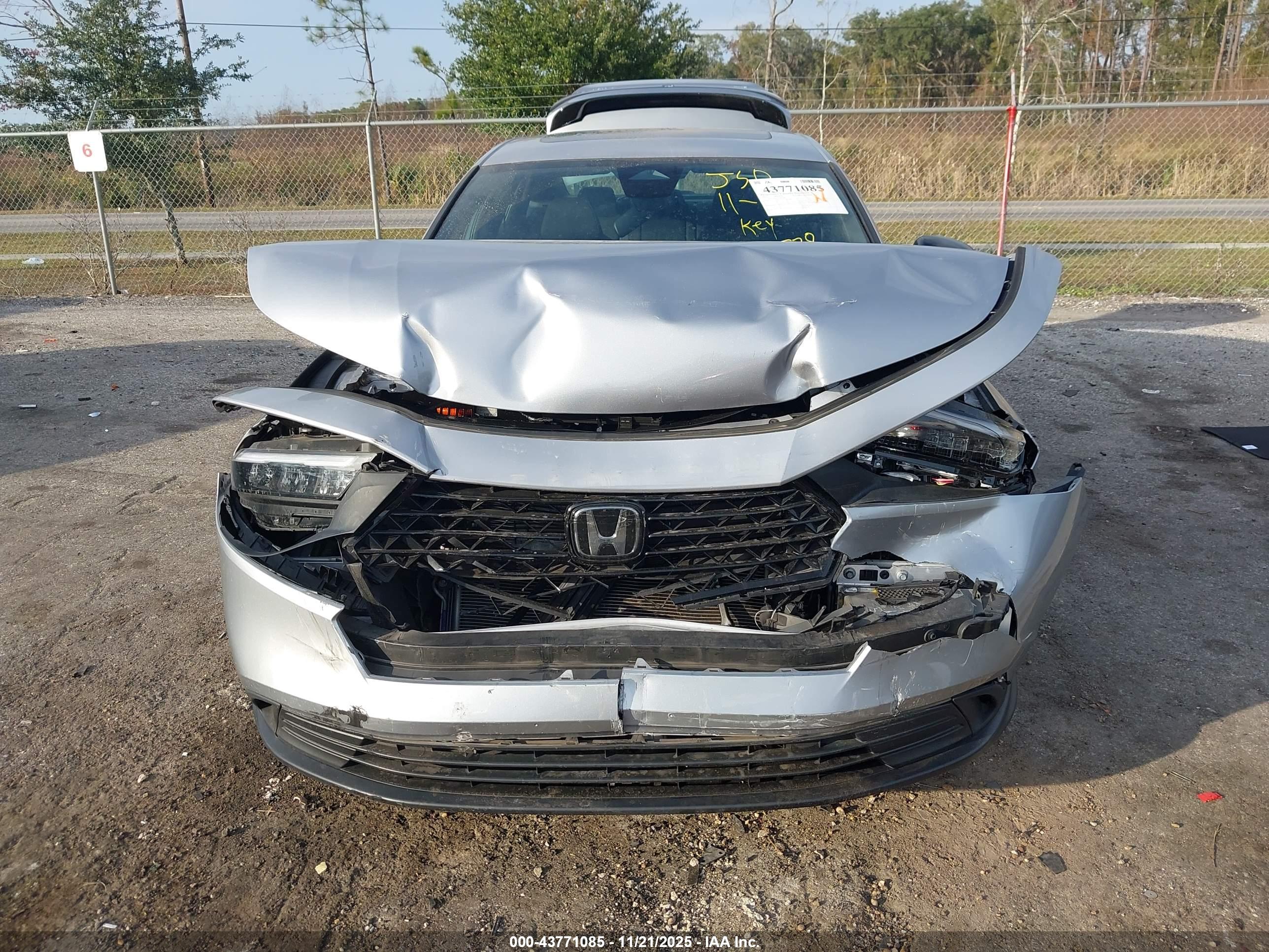 HONDA ACCORD image 6