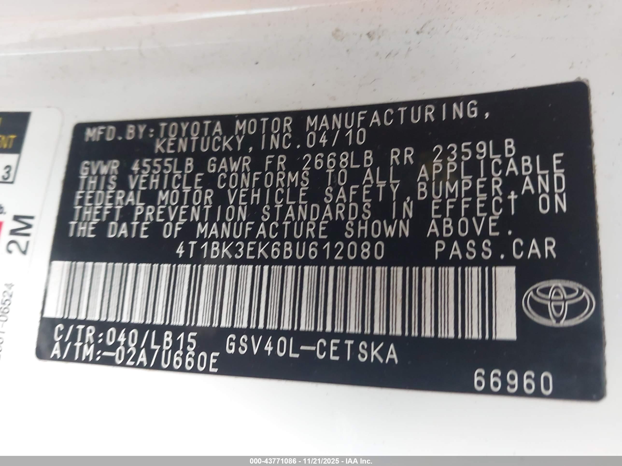 TOYOTA CAMRY image 9