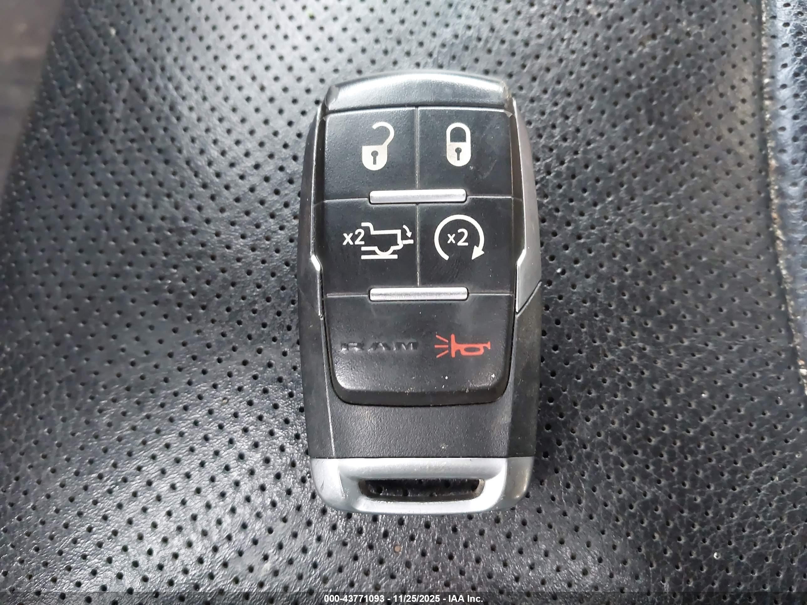 RAM 2500 image 11