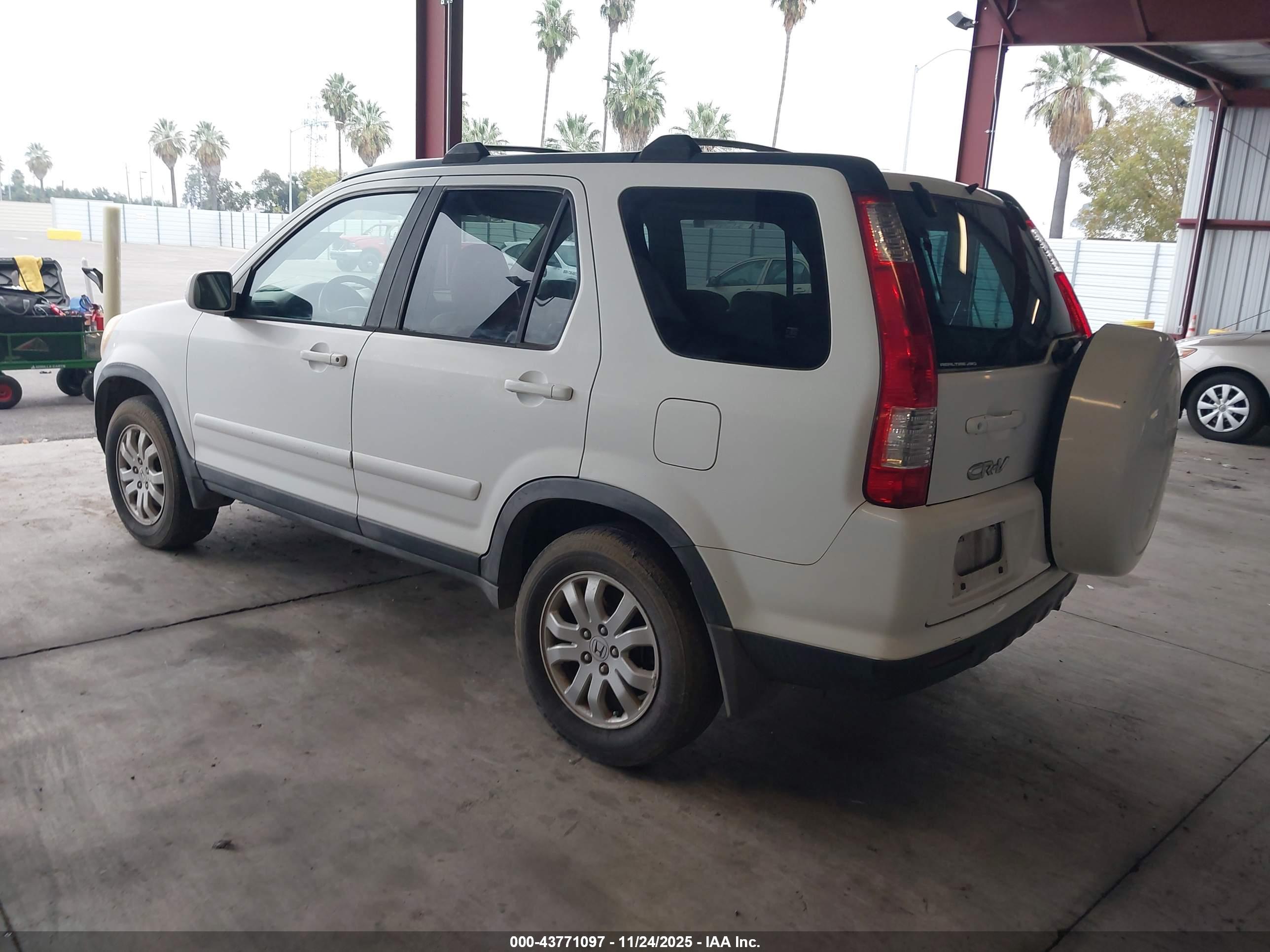 HONDA CR-V image 3