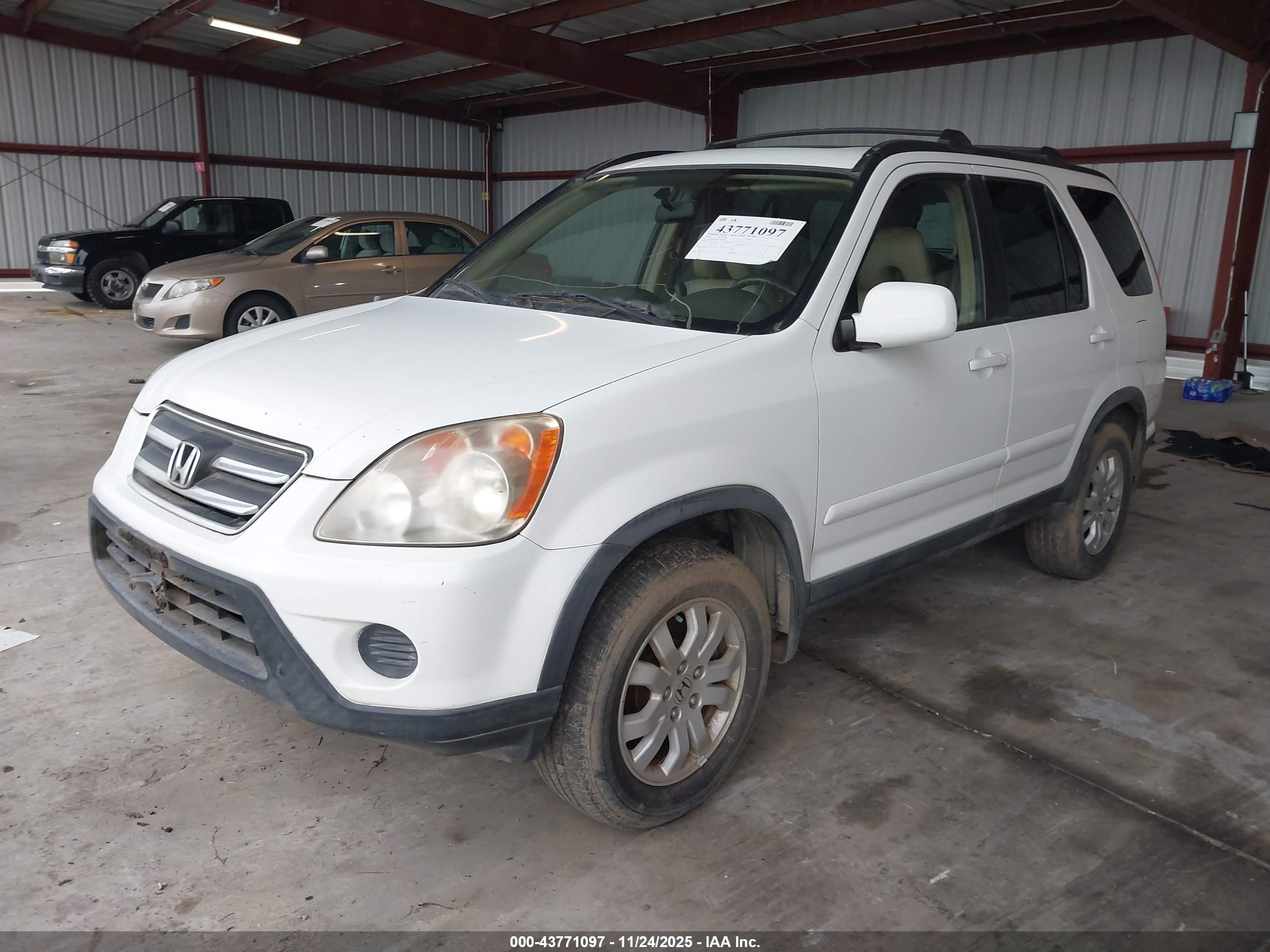 HONDA CR-V image 6
