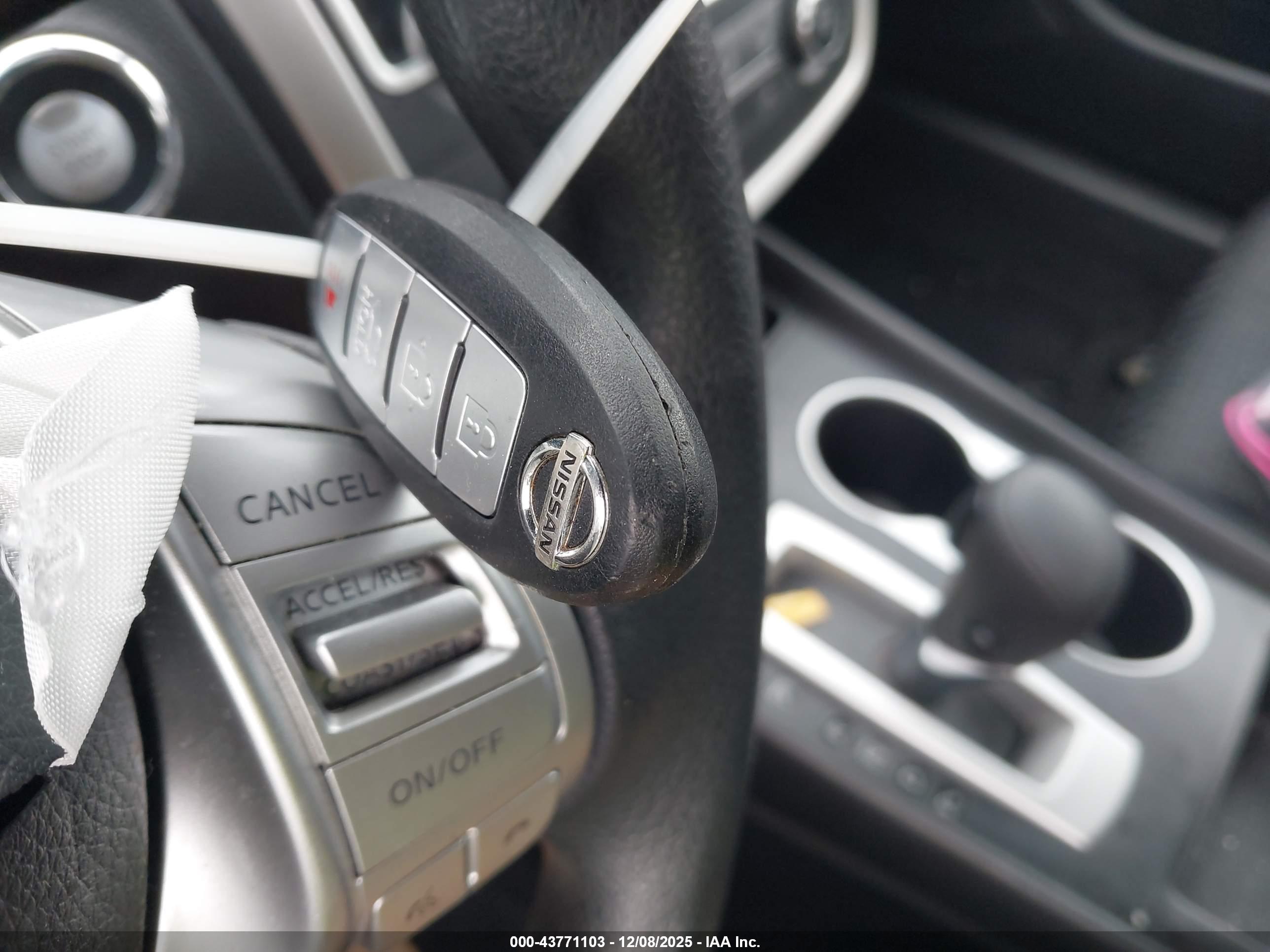 NISSAN ALTIMA image 11