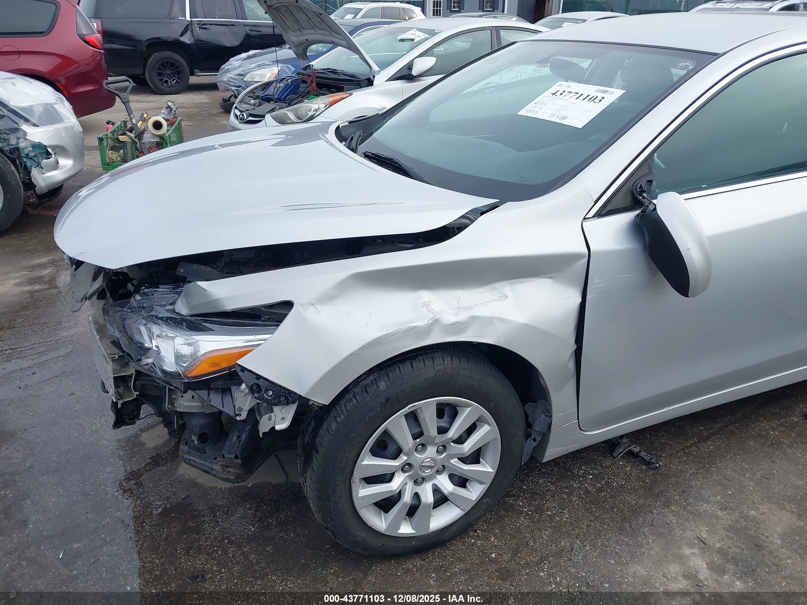 NISSAN ALTIMA image 6