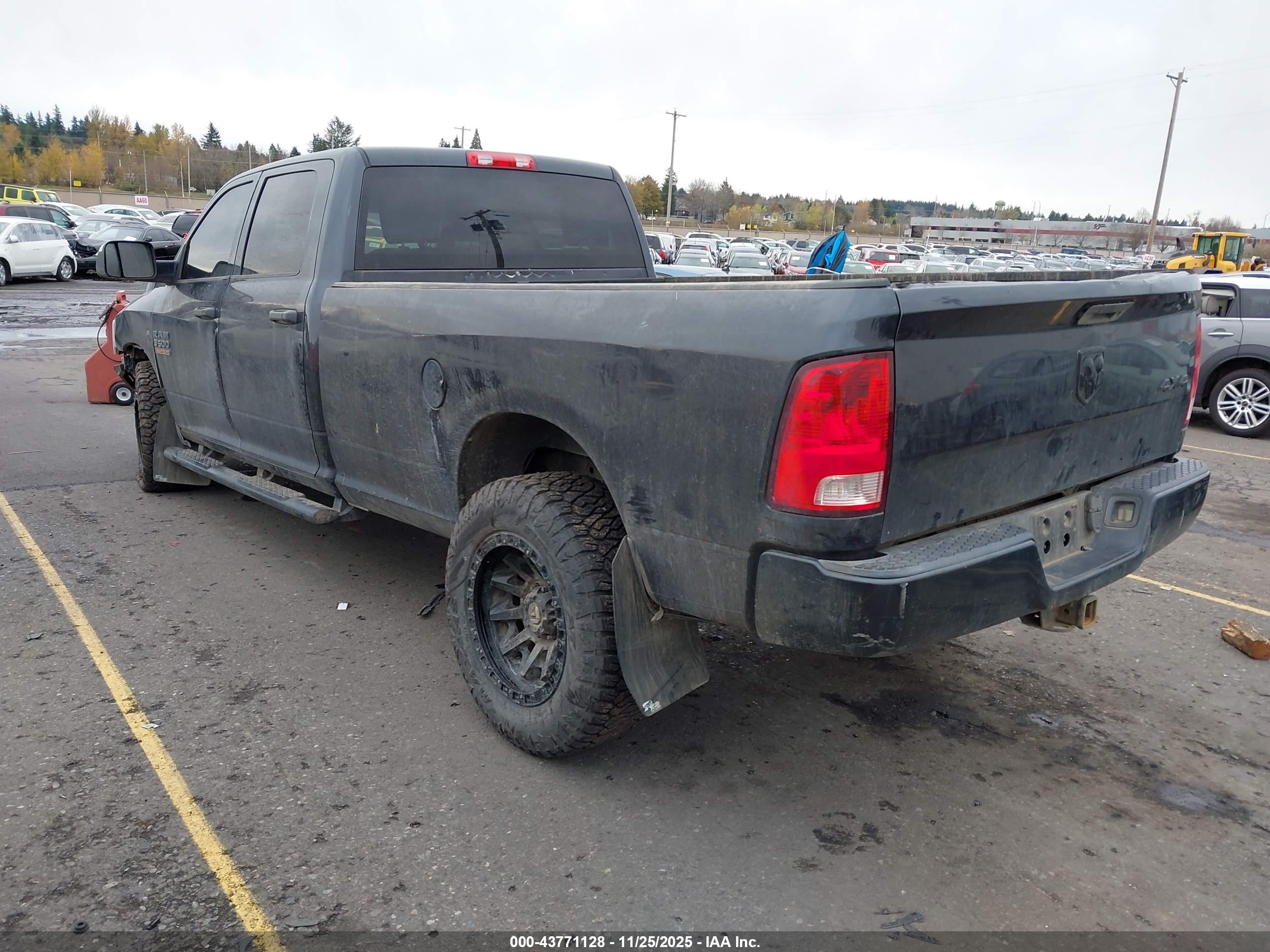 RAM 3500 image 3