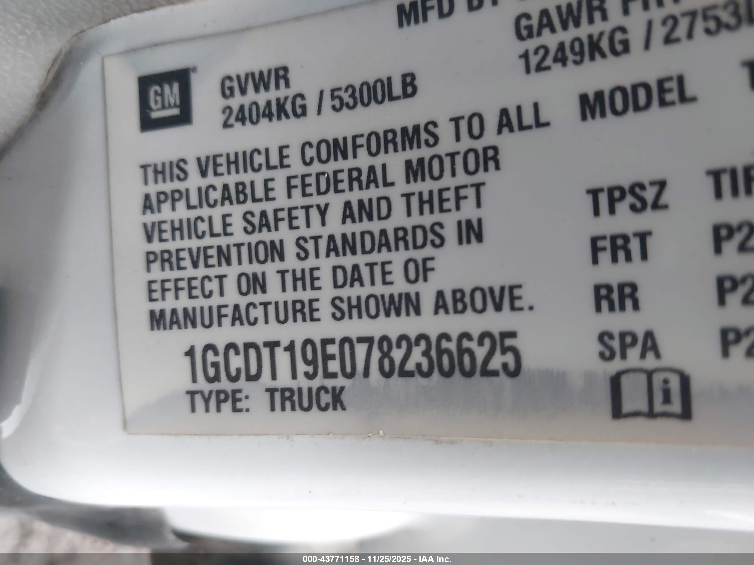 CHEVROLET COLORADO image 9