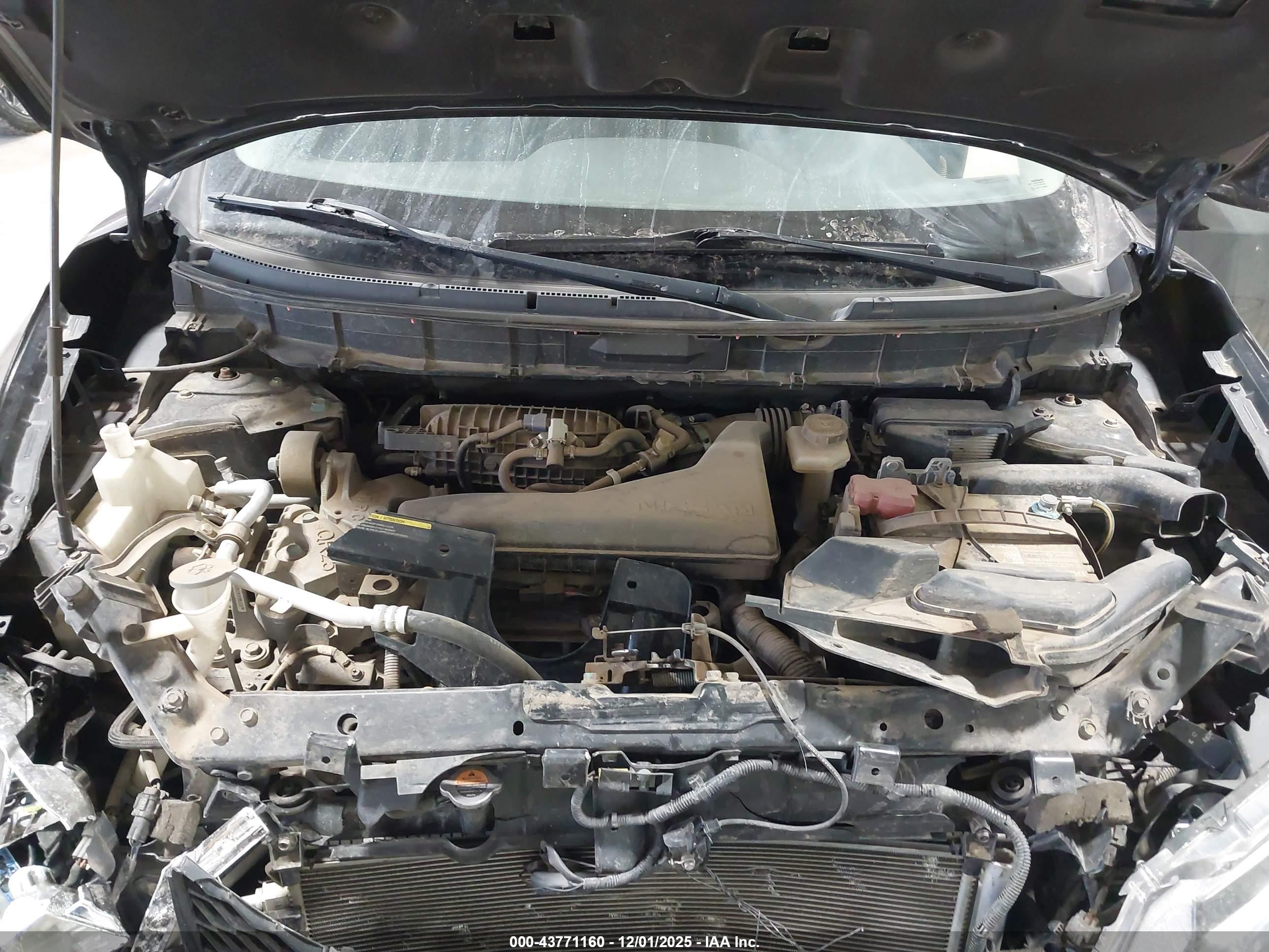 NISSAN ROGUE image 10