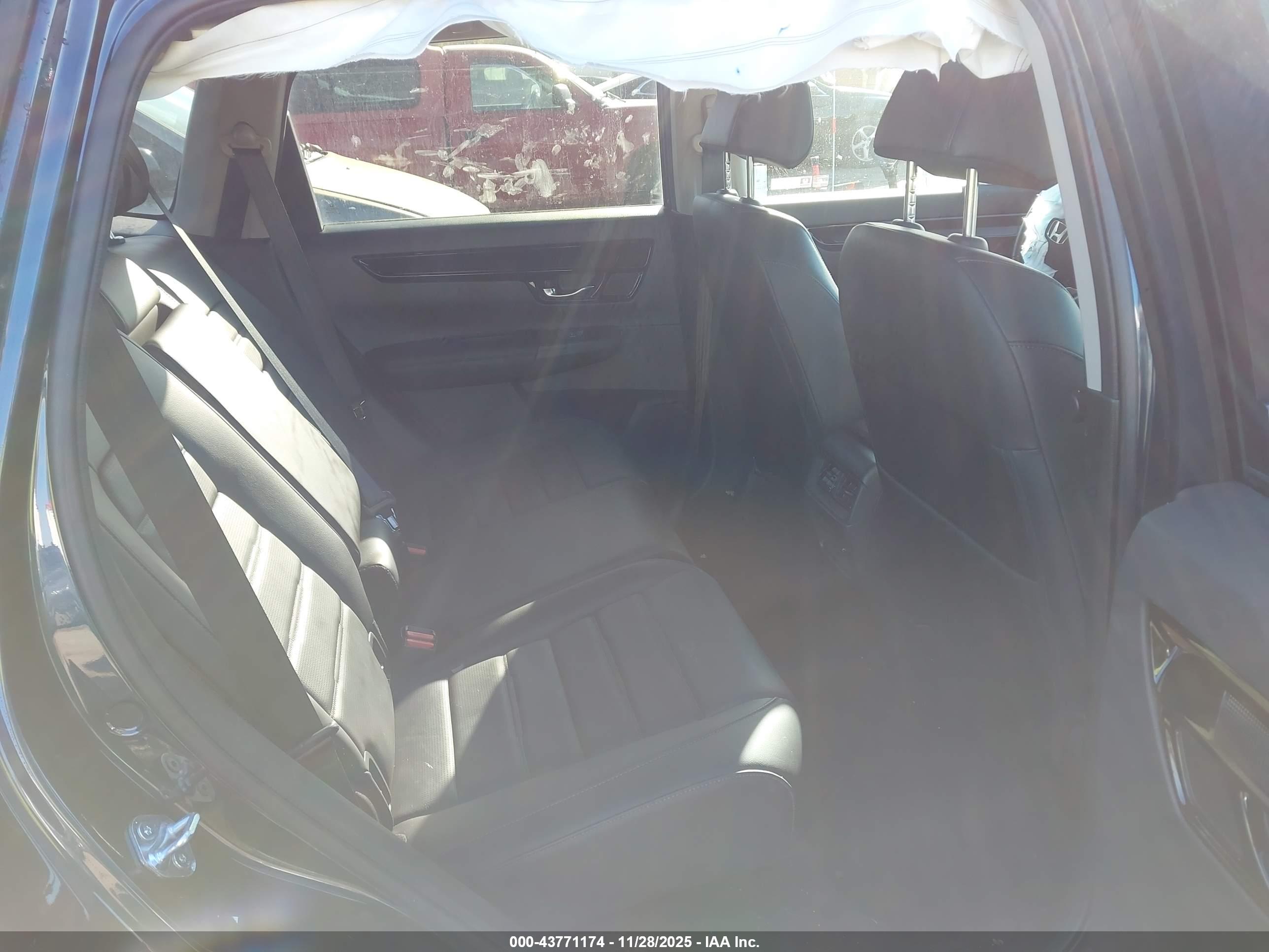 HONDA CR-V image 8